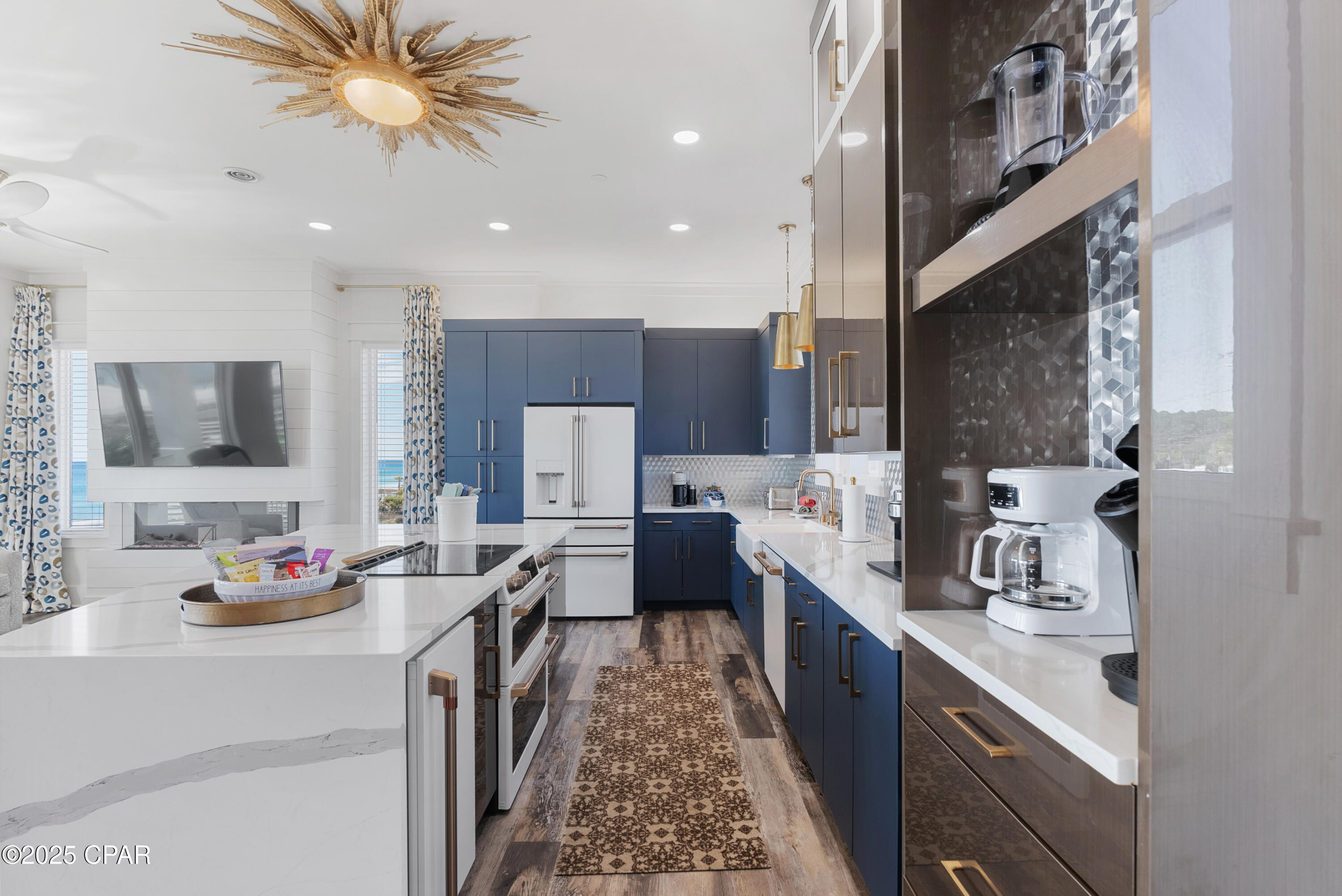 Listing photo id 45 for 12401 Front Beach Road