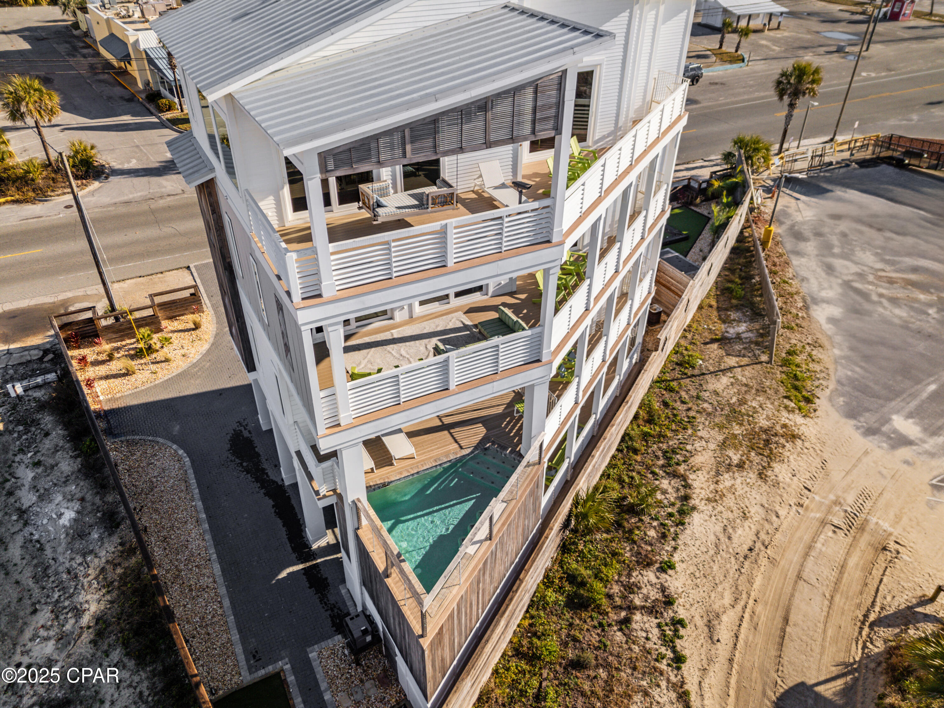 Listing photo id 5 for 12401 Front Beach Road