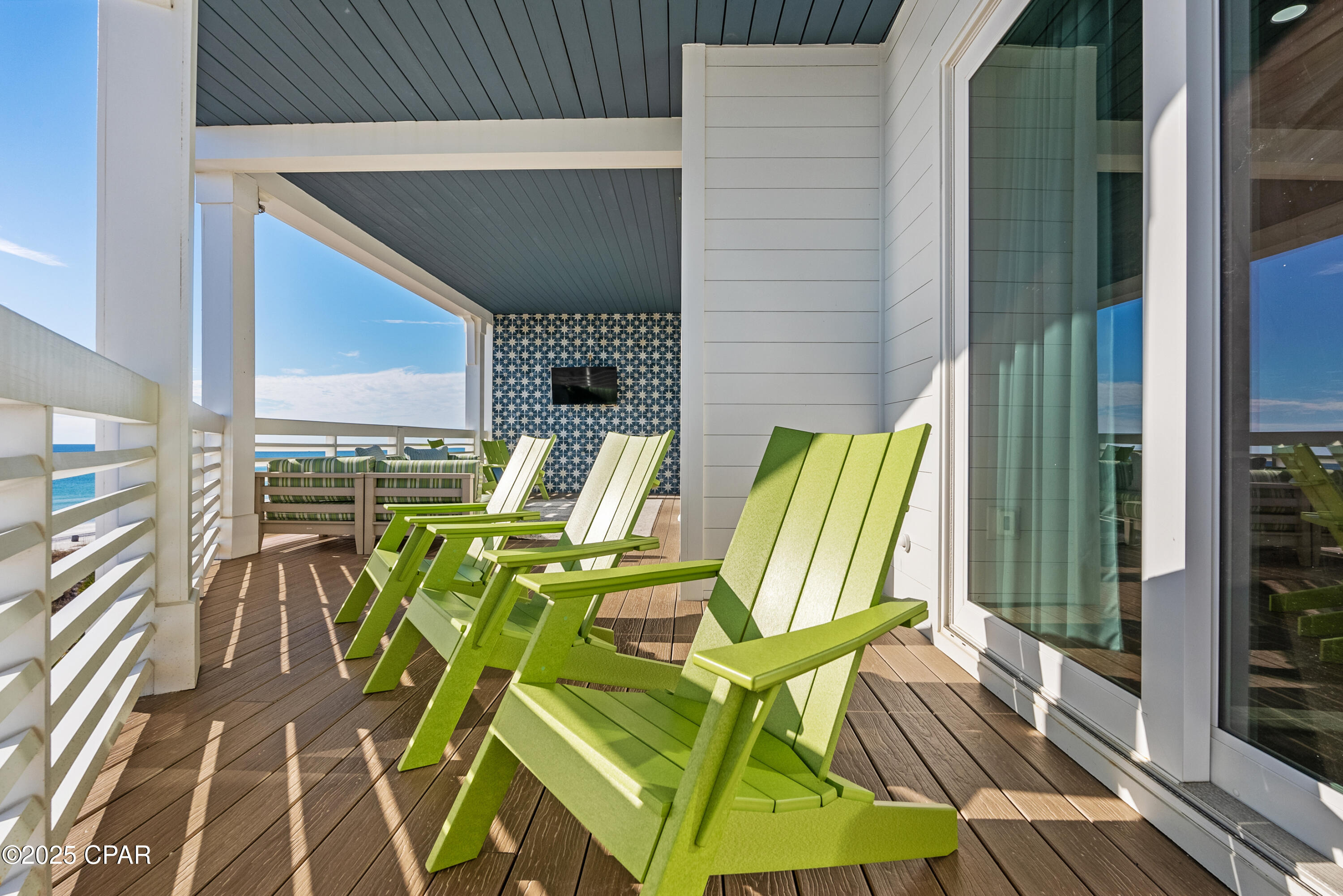 Listing photo id 74 for 12401 Front Beach Road