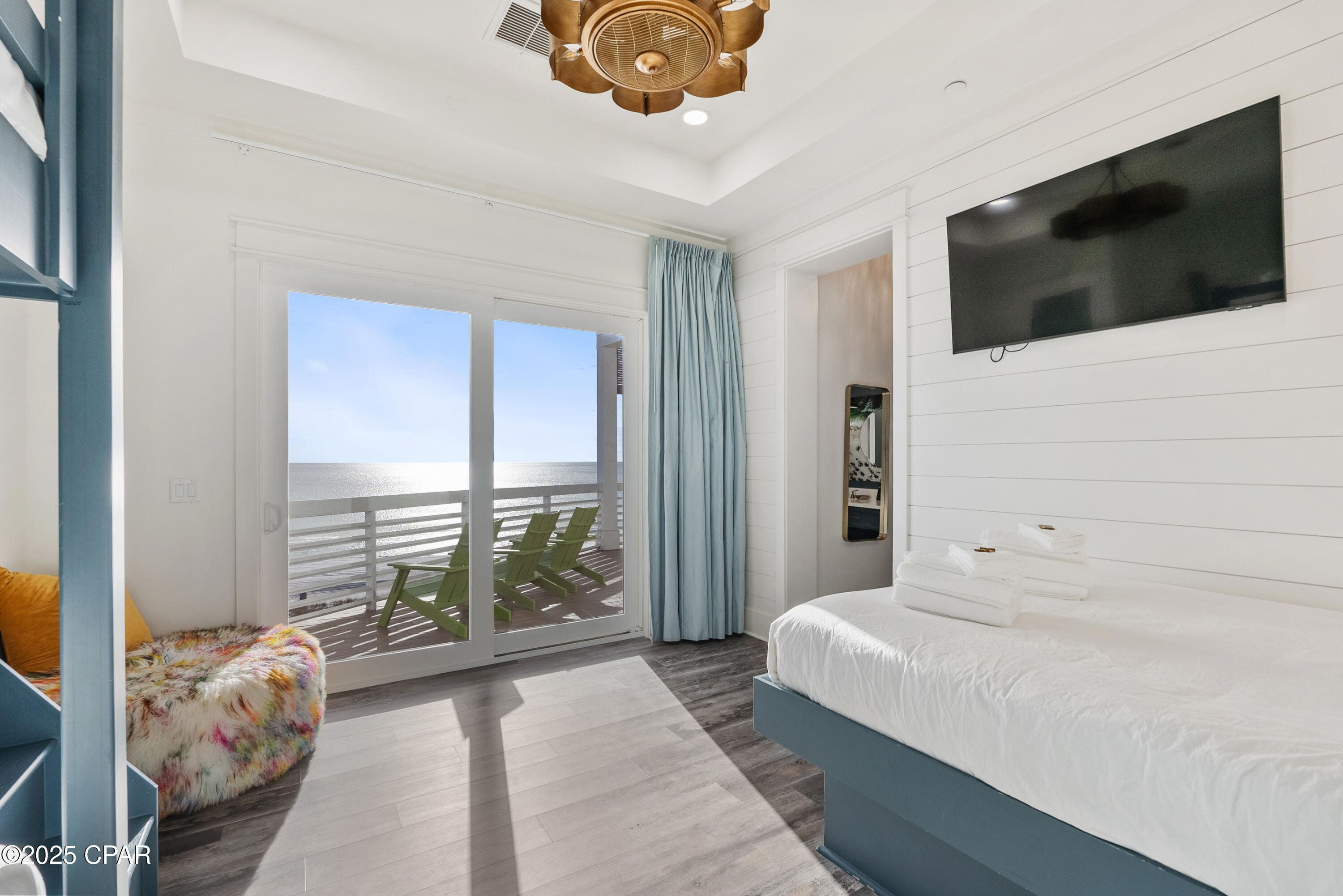 Listing photo id 83 for 12401 Front Beach Road