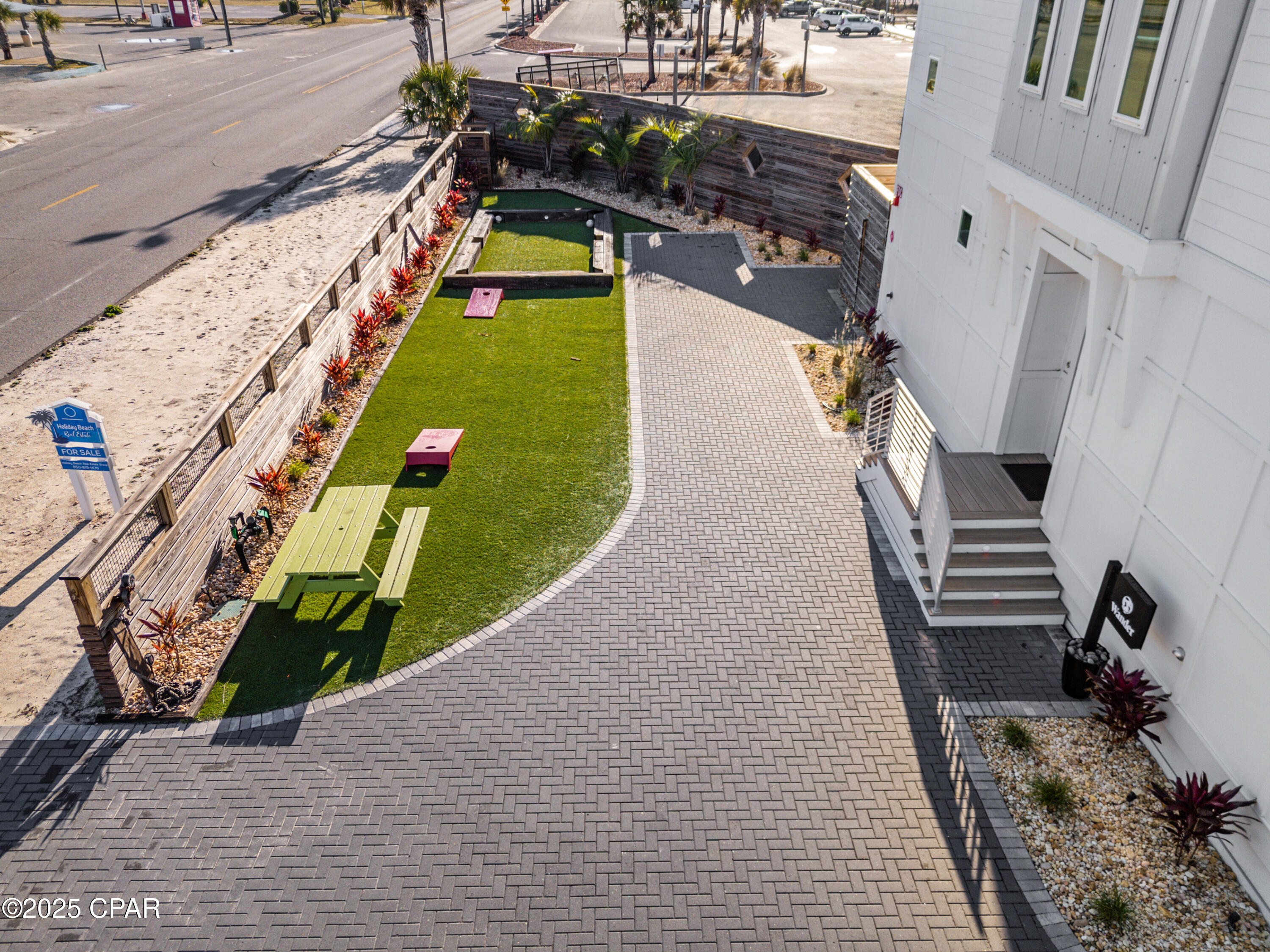 Image 9 For 12401 Front Beach Road