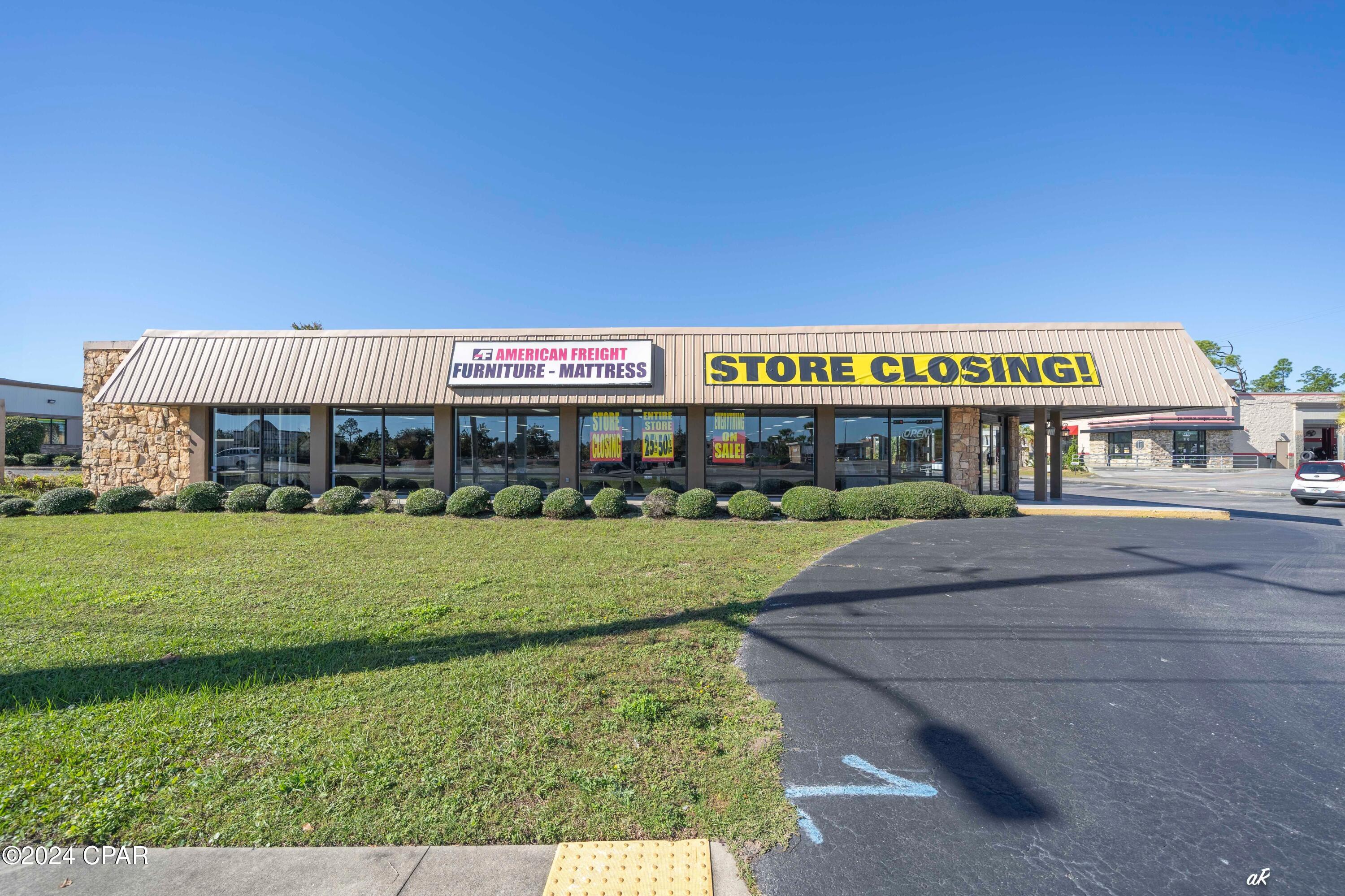 Listing photo id 5 for 2116 Highway 77