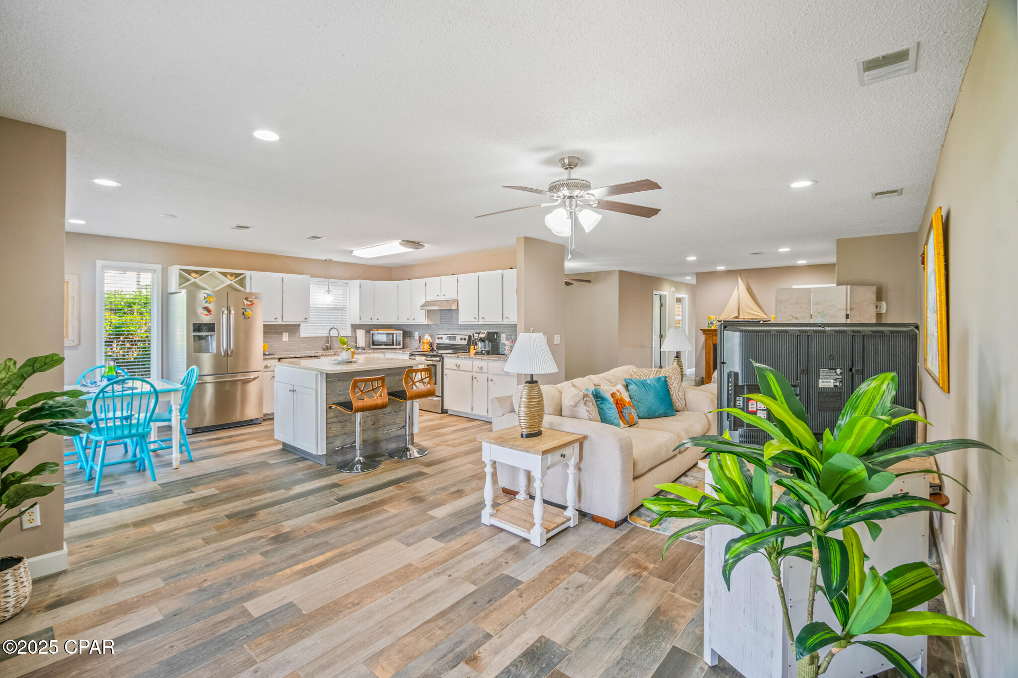 Image 19 For 7930 Lagoon Drive