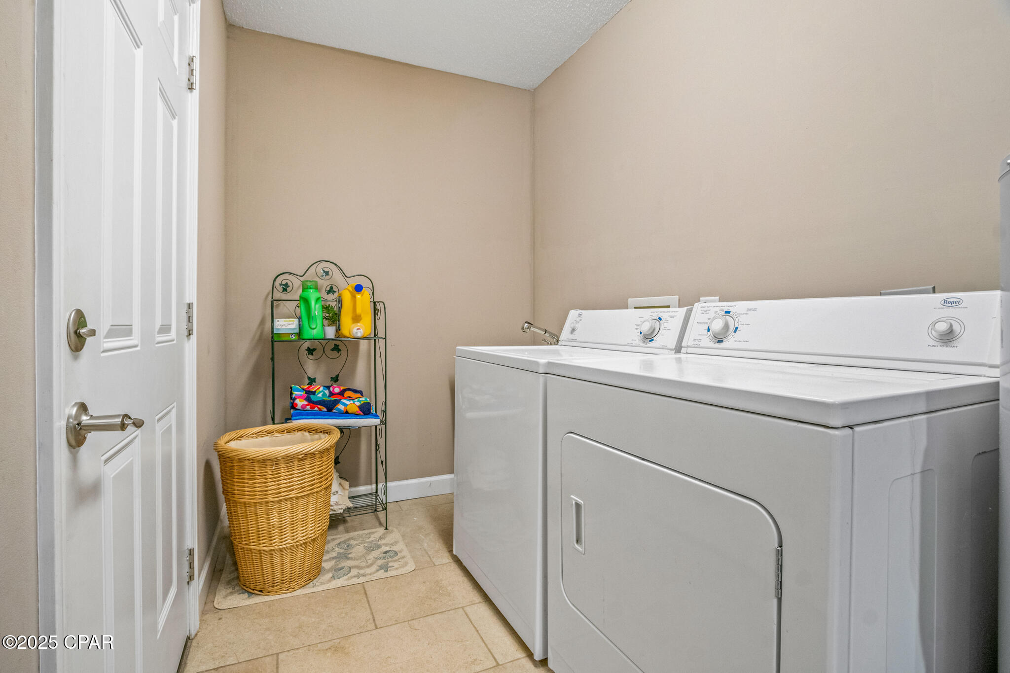 Image 23 For 7930 Lagoon Drive