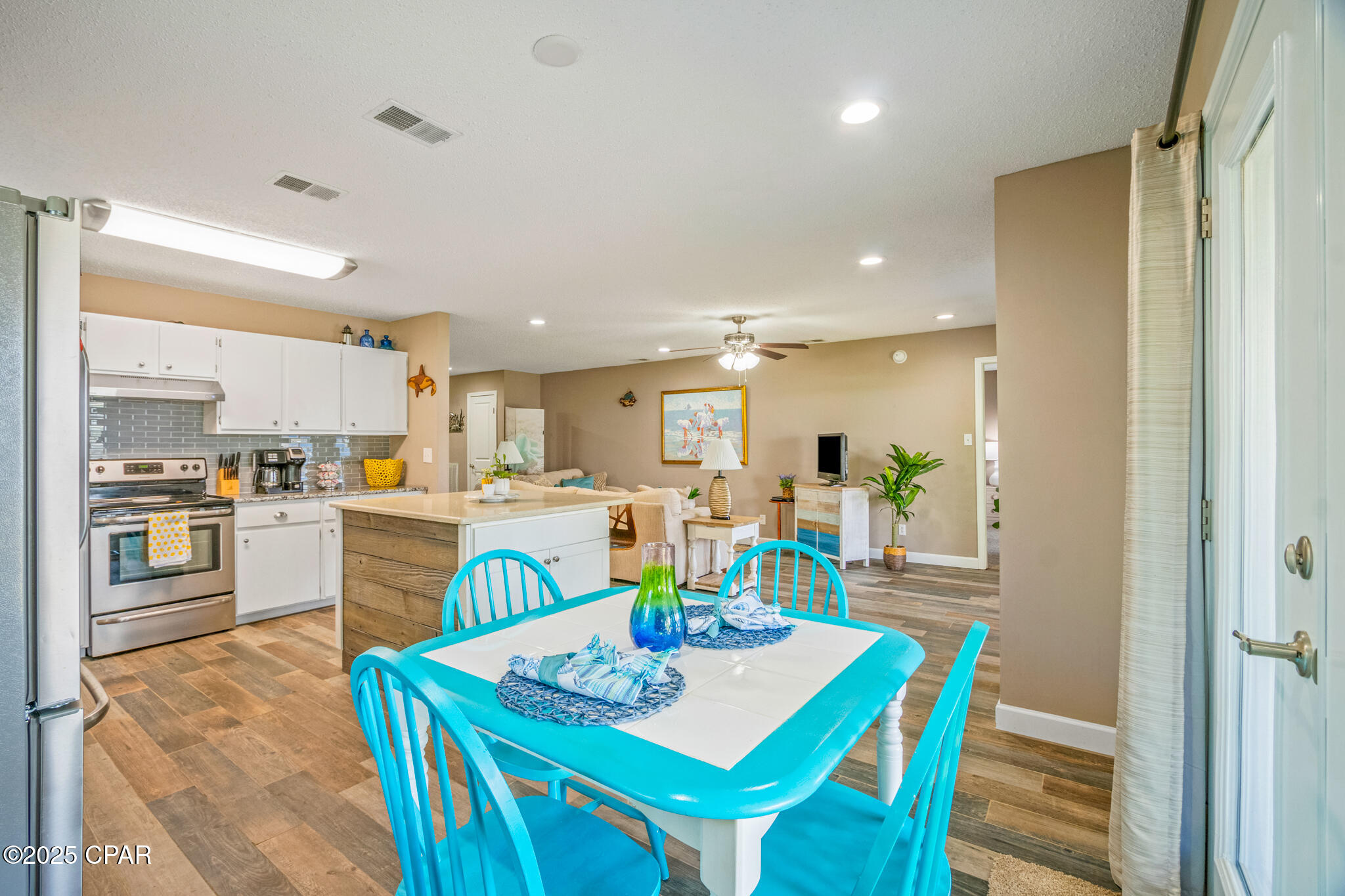 Image 31 For 7930 Lagoon Drive