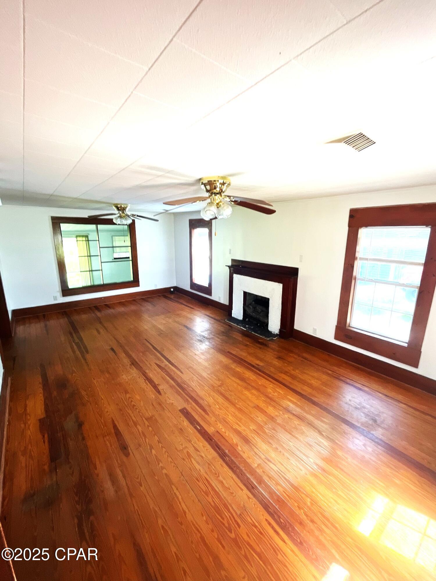 Image 2 For 16619 Gaskin Street