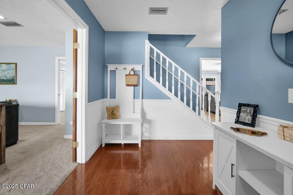 Image 4 For 205 Cottontail Lane