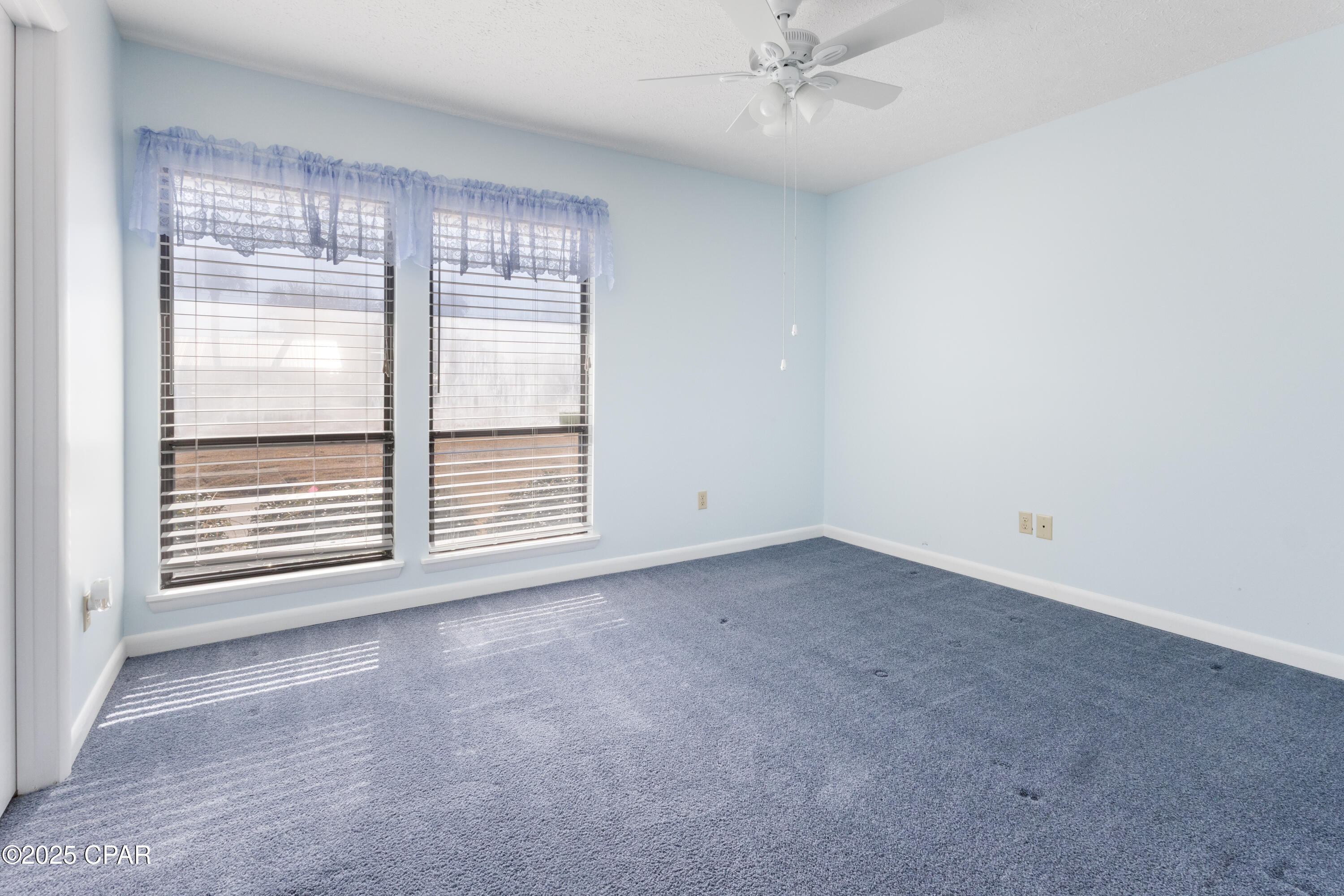 Image 21 For 702 Beachcomber Drive