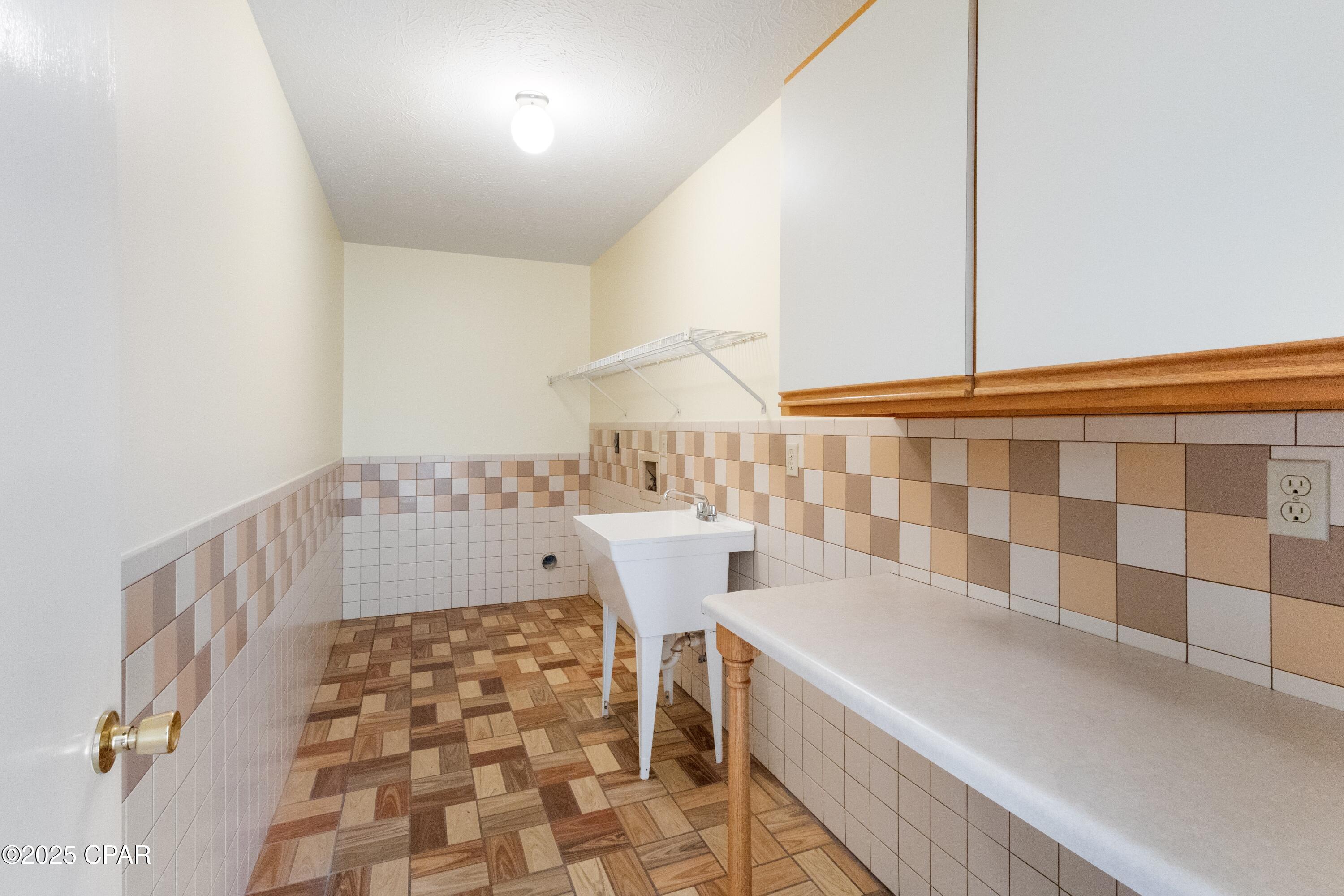 Image 23 For 702 Beachcomber Drive