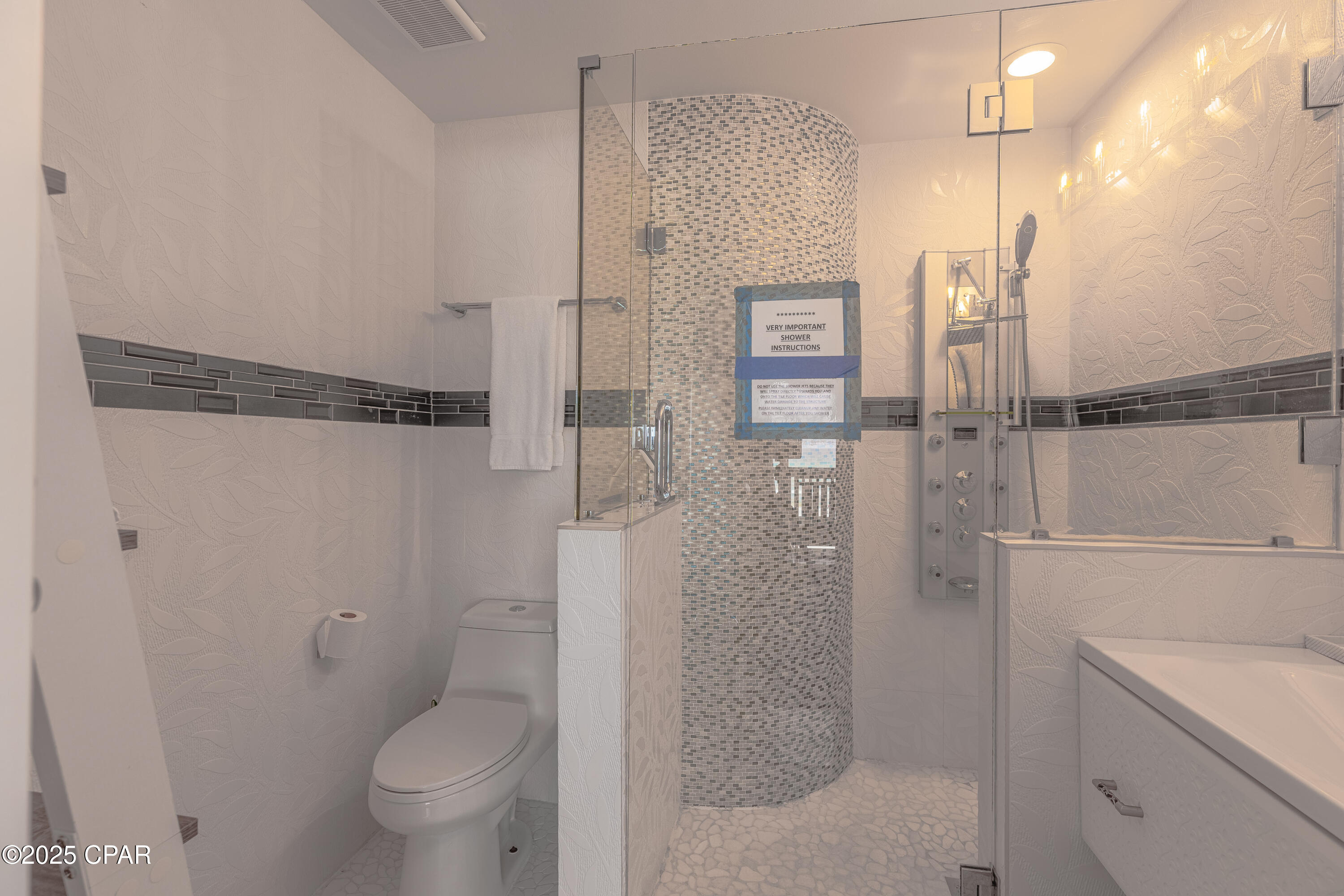 Image 22 For 17735 Front Beach Road  2