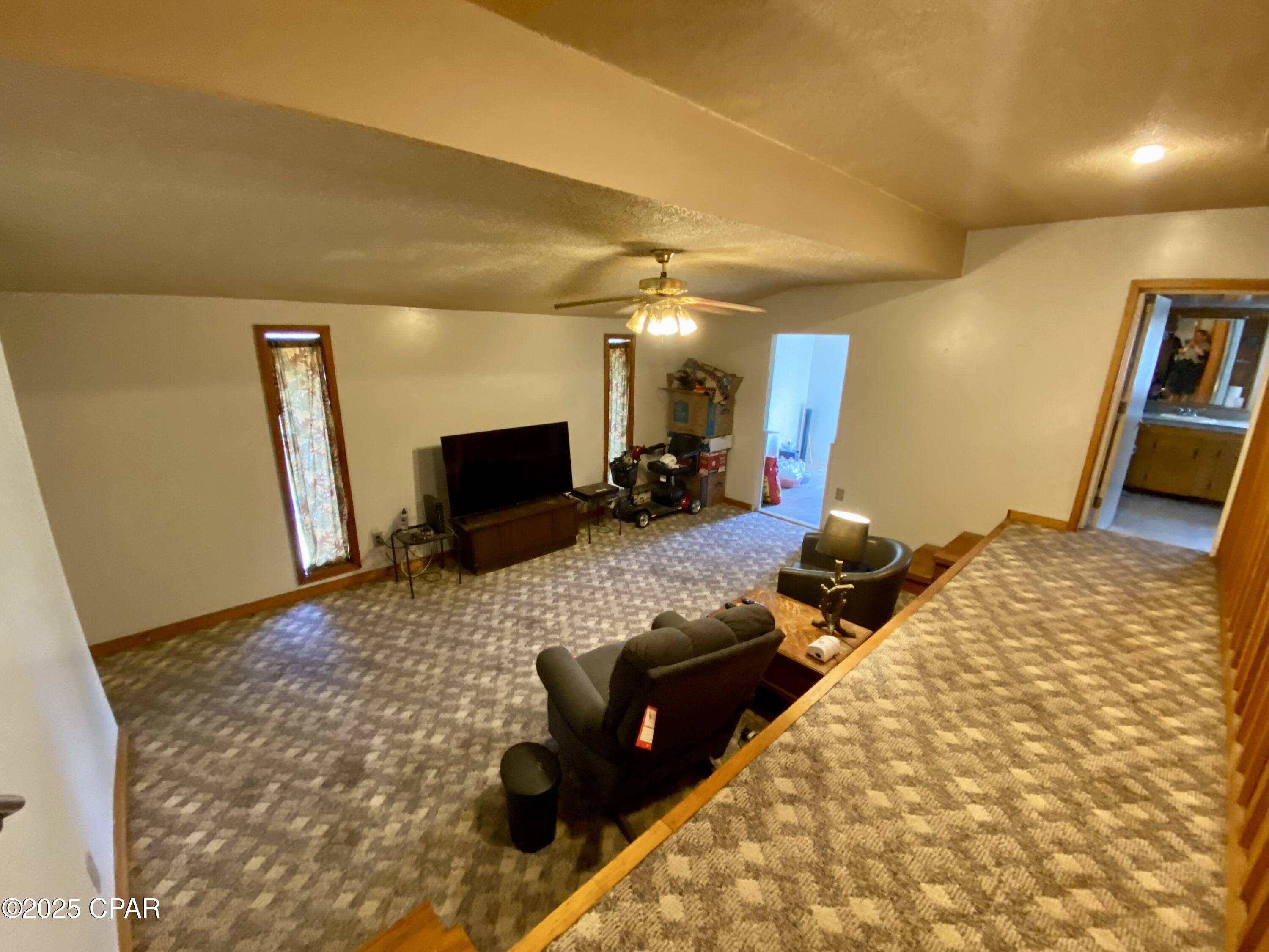 Image 12 For 6913 Broadway Street