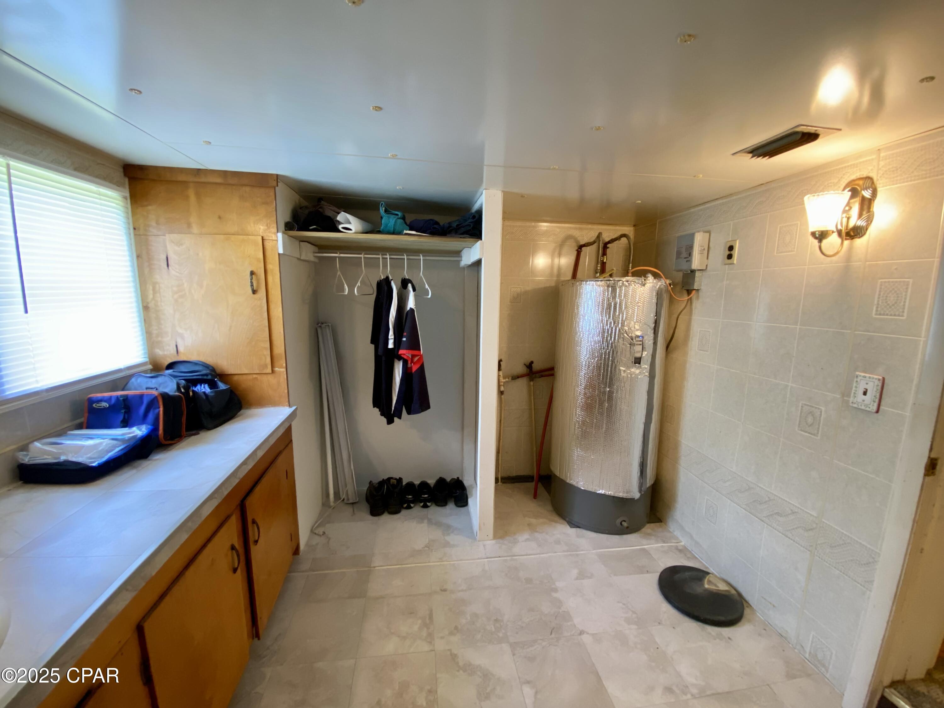 Image 15 For 6913 Broadway Street