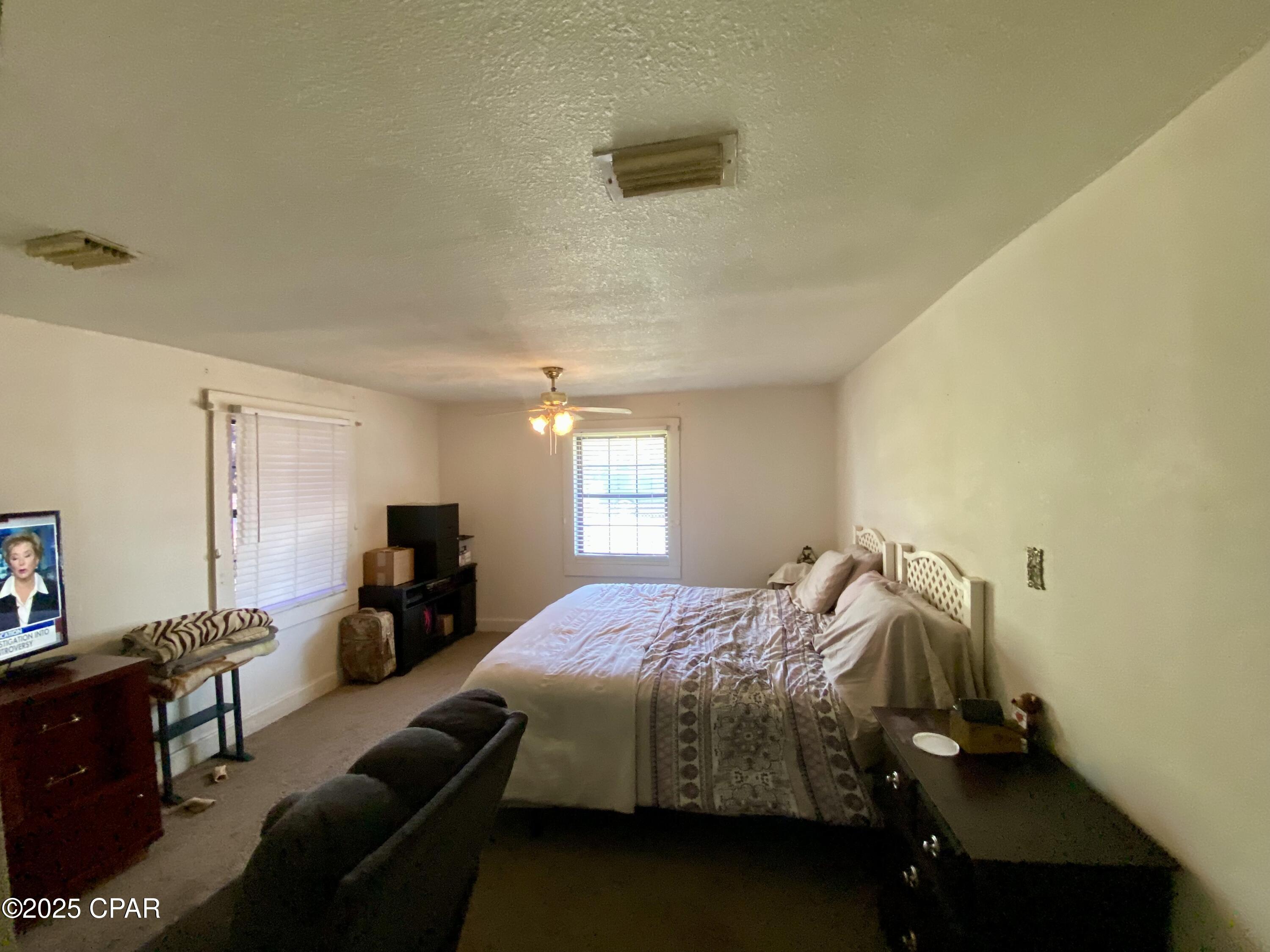 Image 16 For 6913 Broadway Street