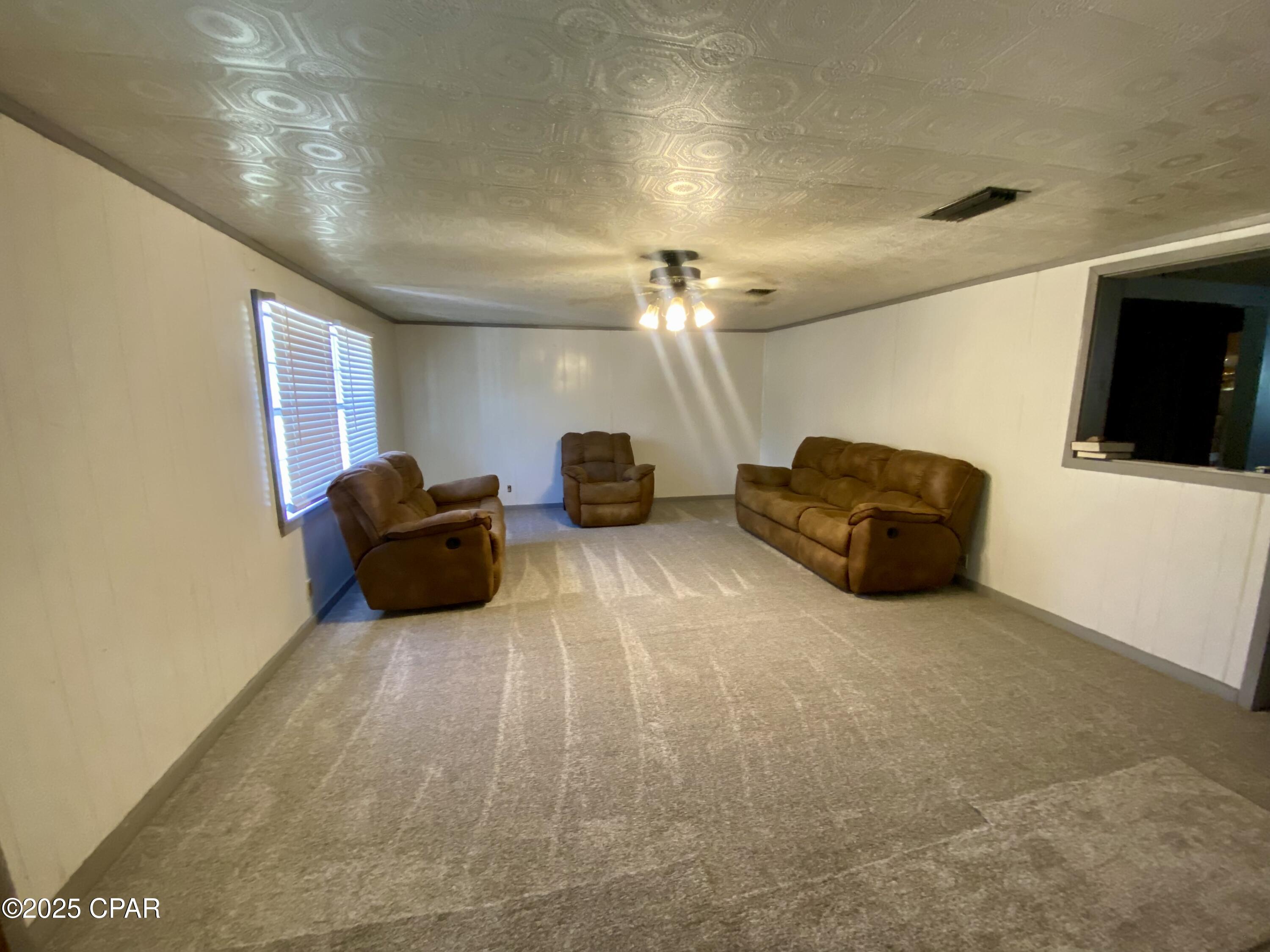 Image 4 For 6913 Broadway Street