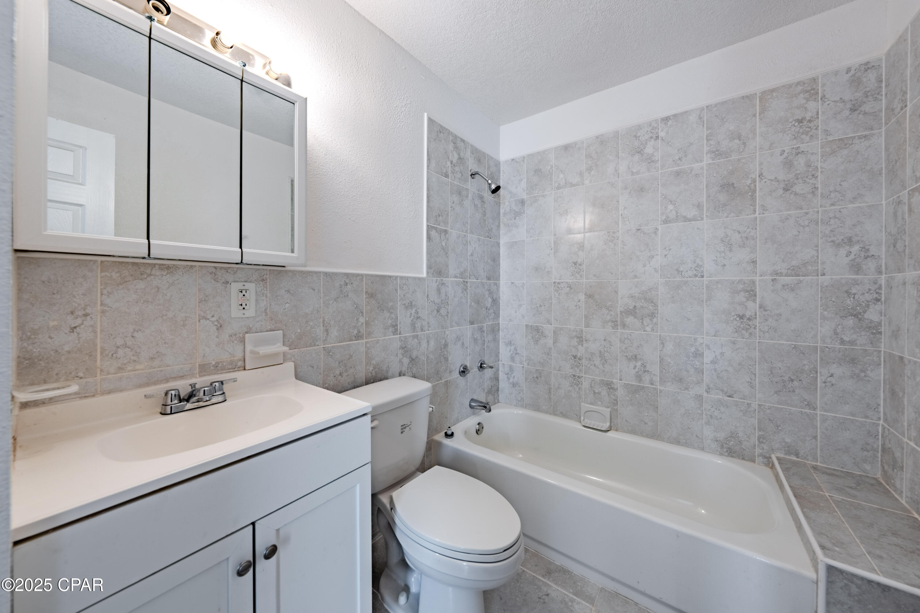 Image 10 For 5744 Fort Road