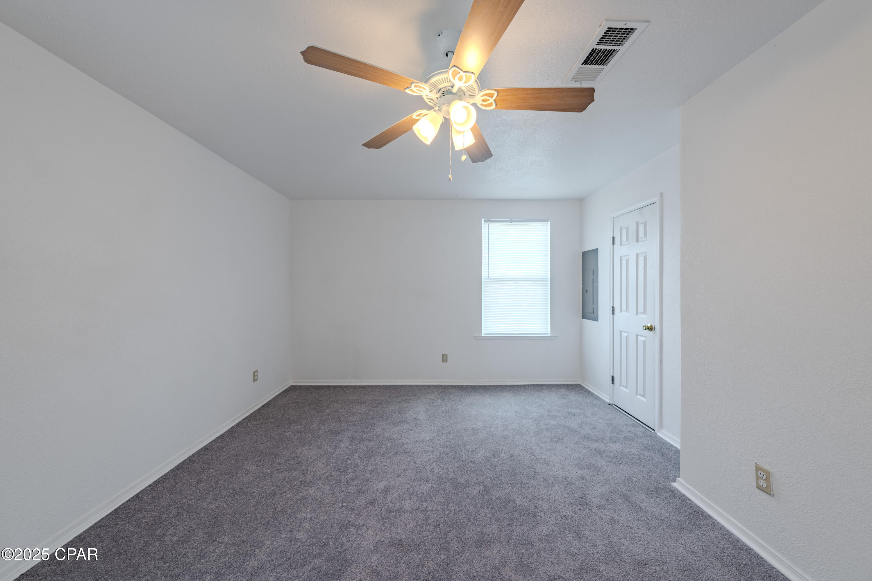 Image 11 For 5744 Fort Road