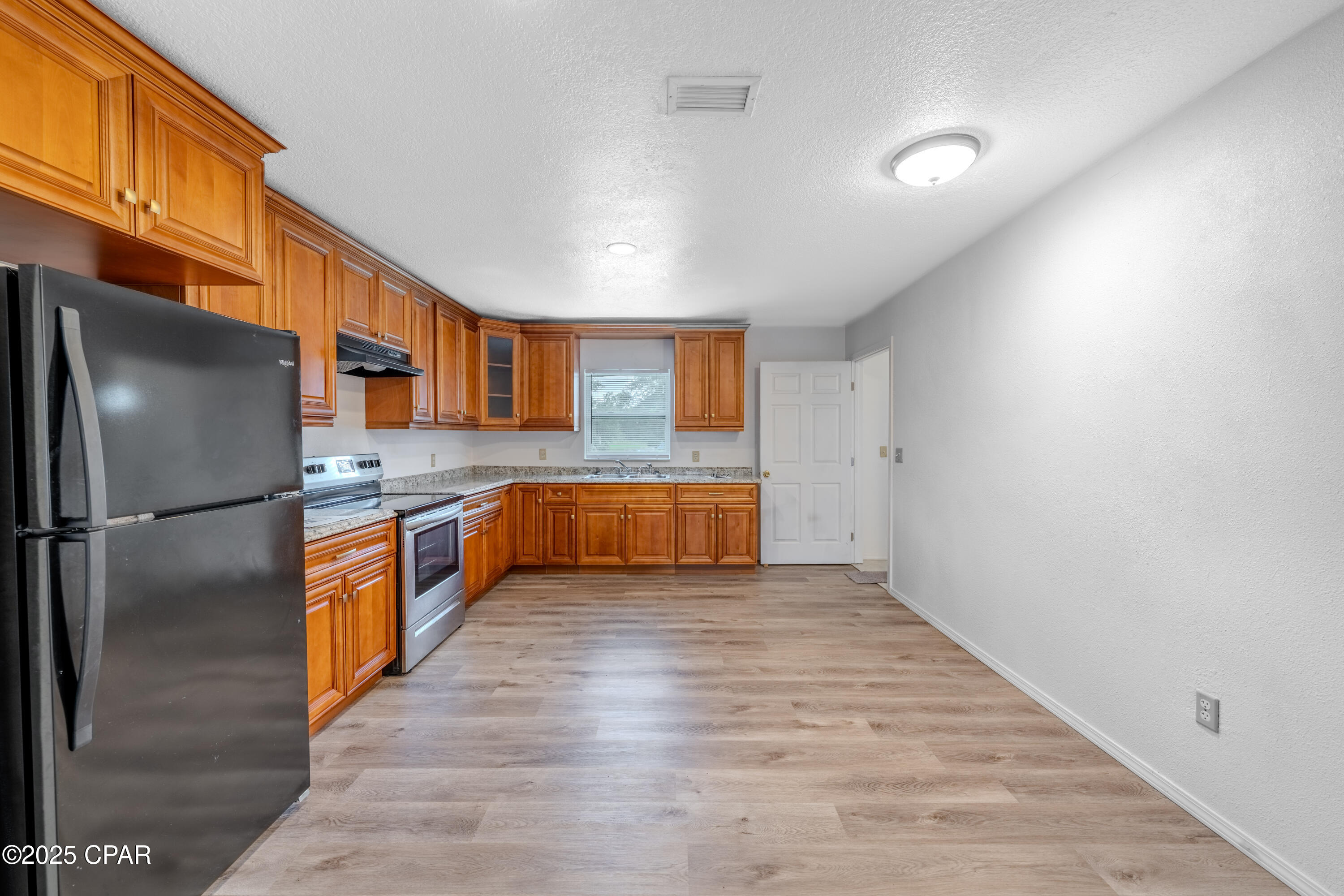 Image 4 For 5744 Fort Road