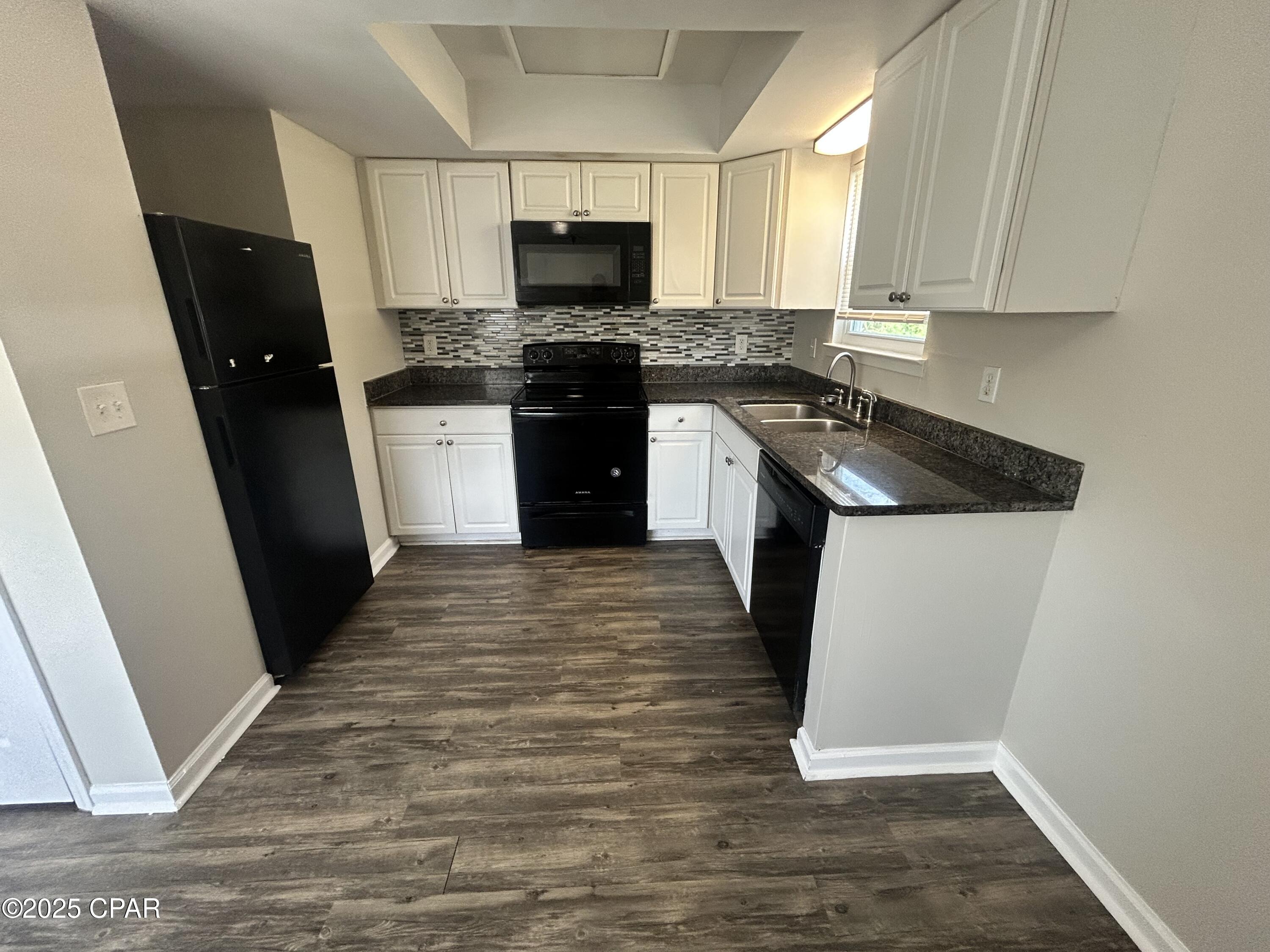 Image 4 For 3914 11th Street 103