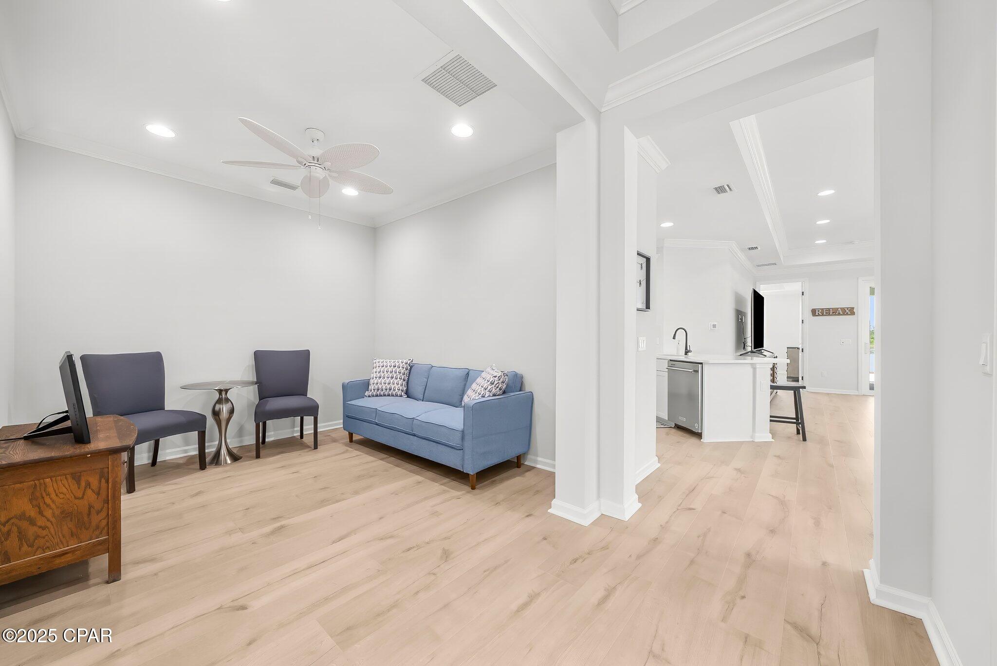 Image 10 For 8526 Island Breeze Avenue