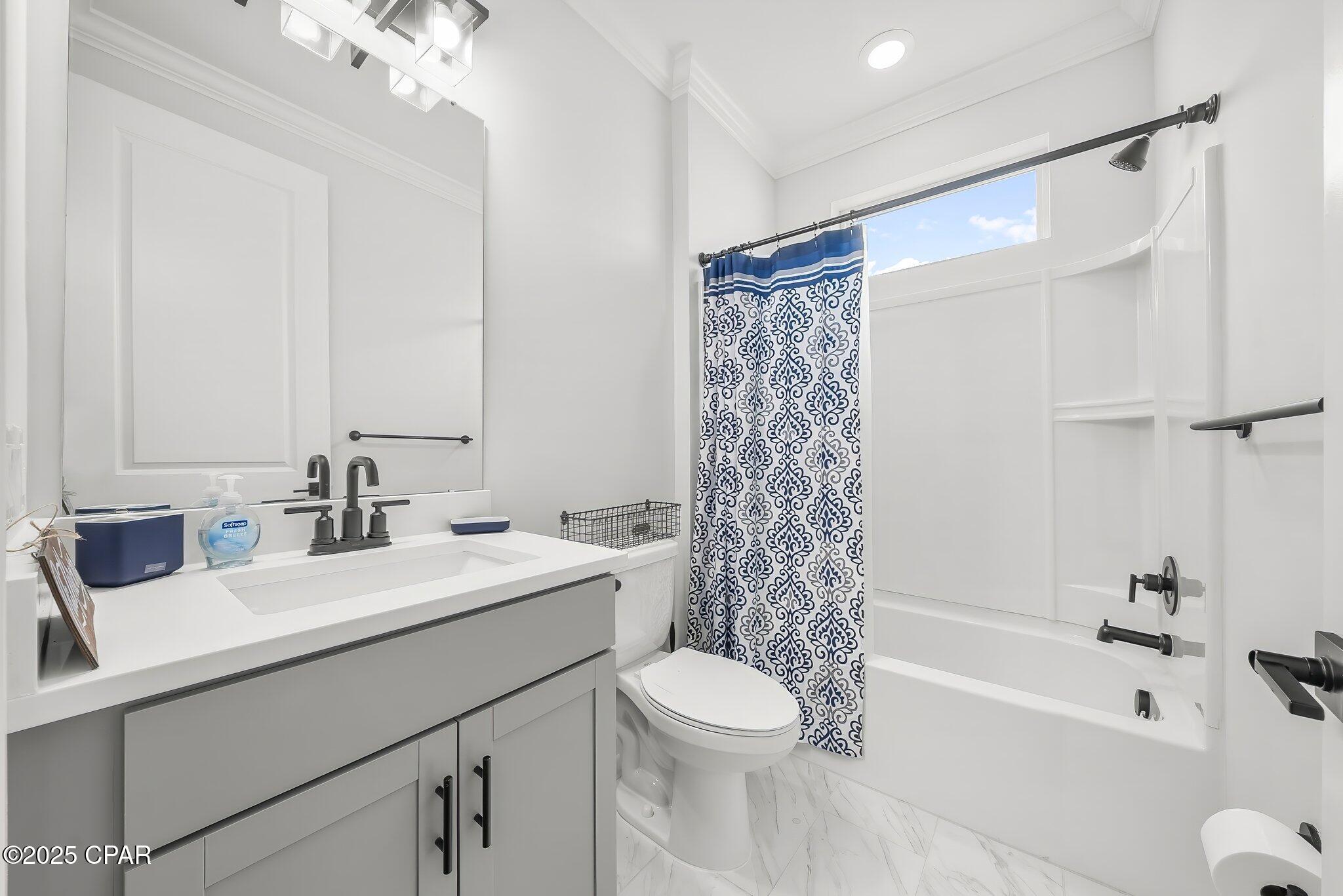 Image 7 For 8526 Island Breeze Avenue