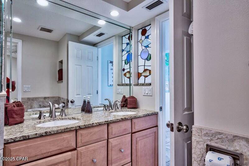 Image 11 For 9850 Thomas Drive  W 109