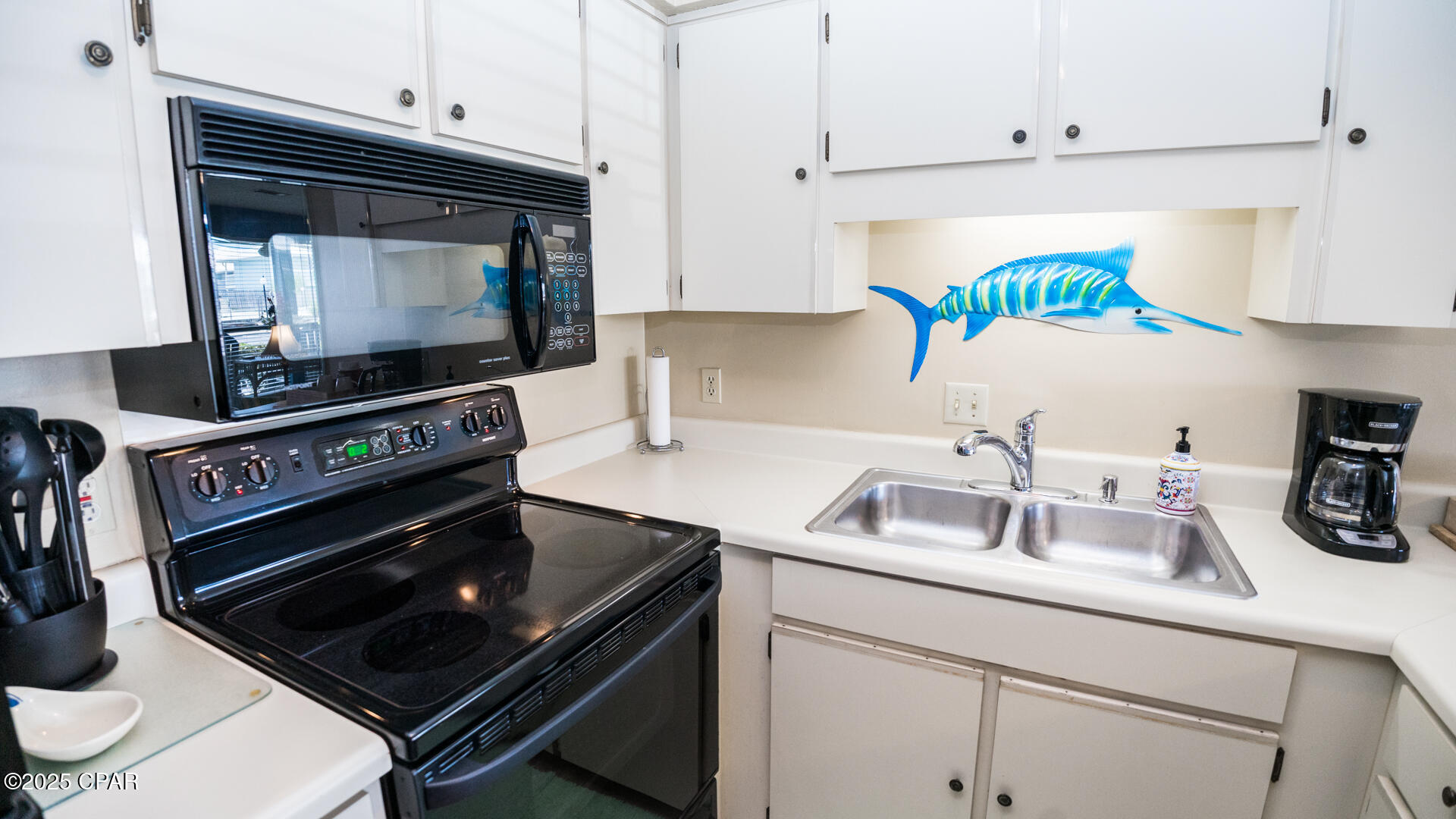 Image 11 For 17670 Front Beach Road I4