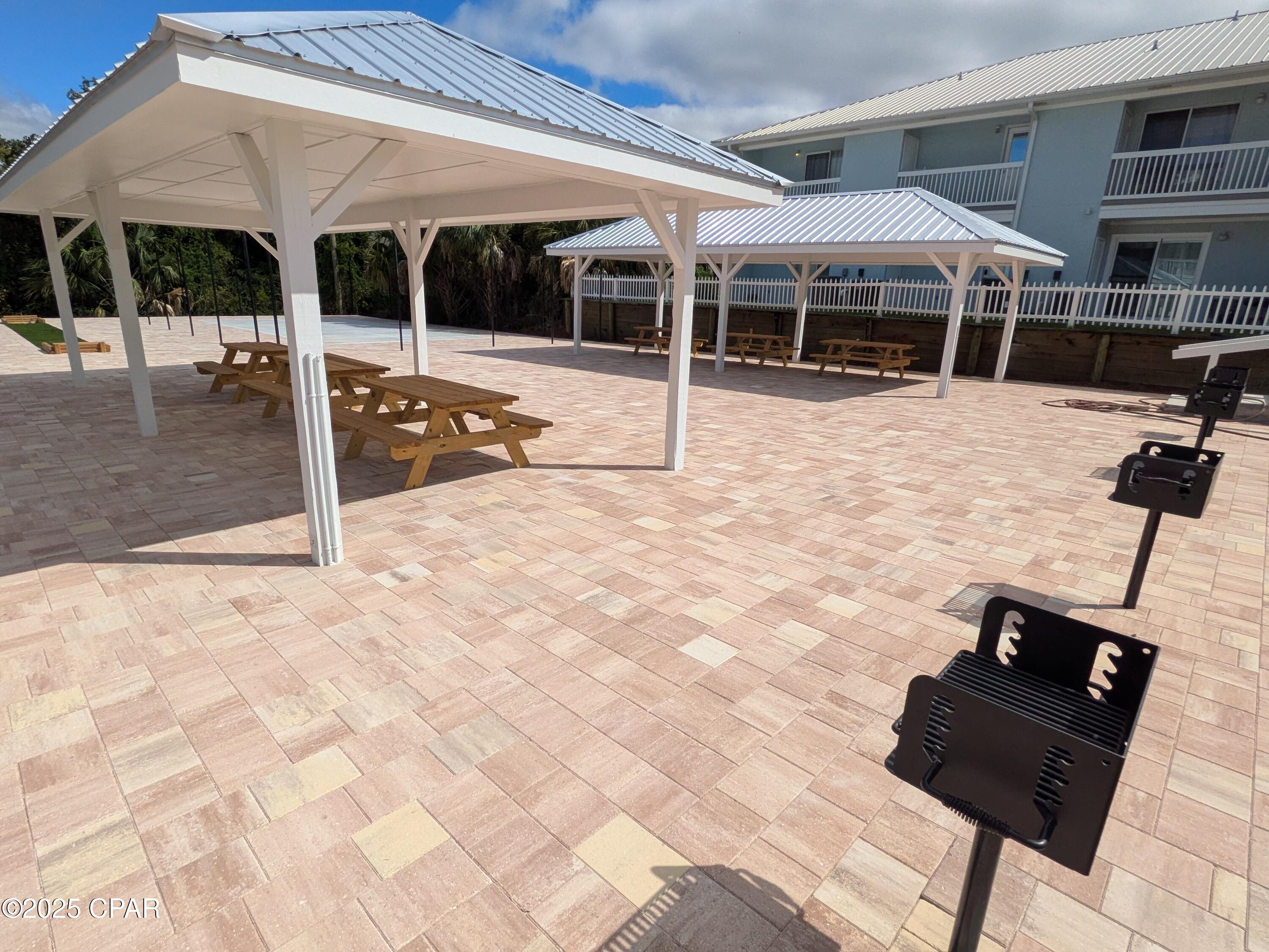 Image 36 For 17670 Front Beach Road I4