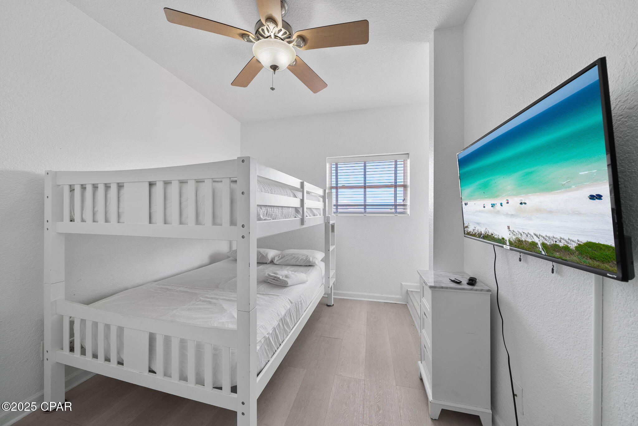 Image 21 For 142 Southfields Road