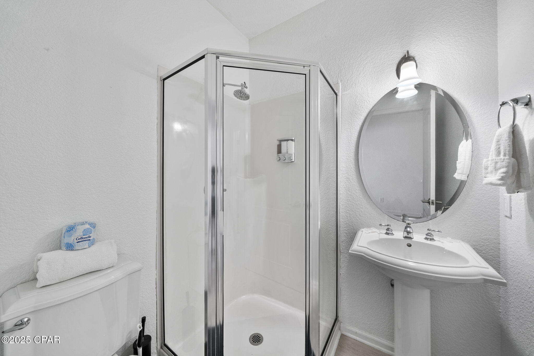 Image 23 For 142 Southfields Road