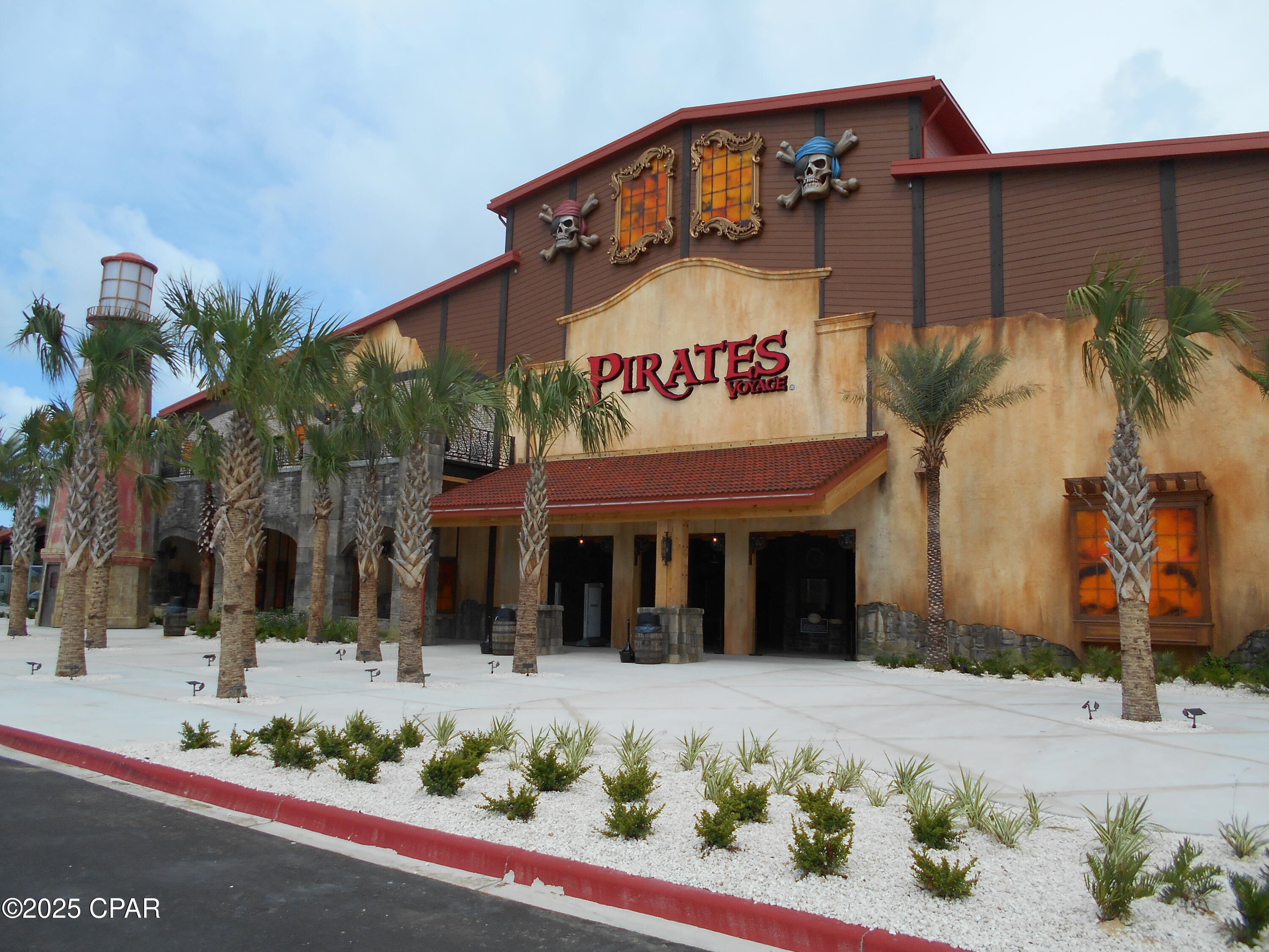 Listing photo id 7 for 14929 Front Beach Road