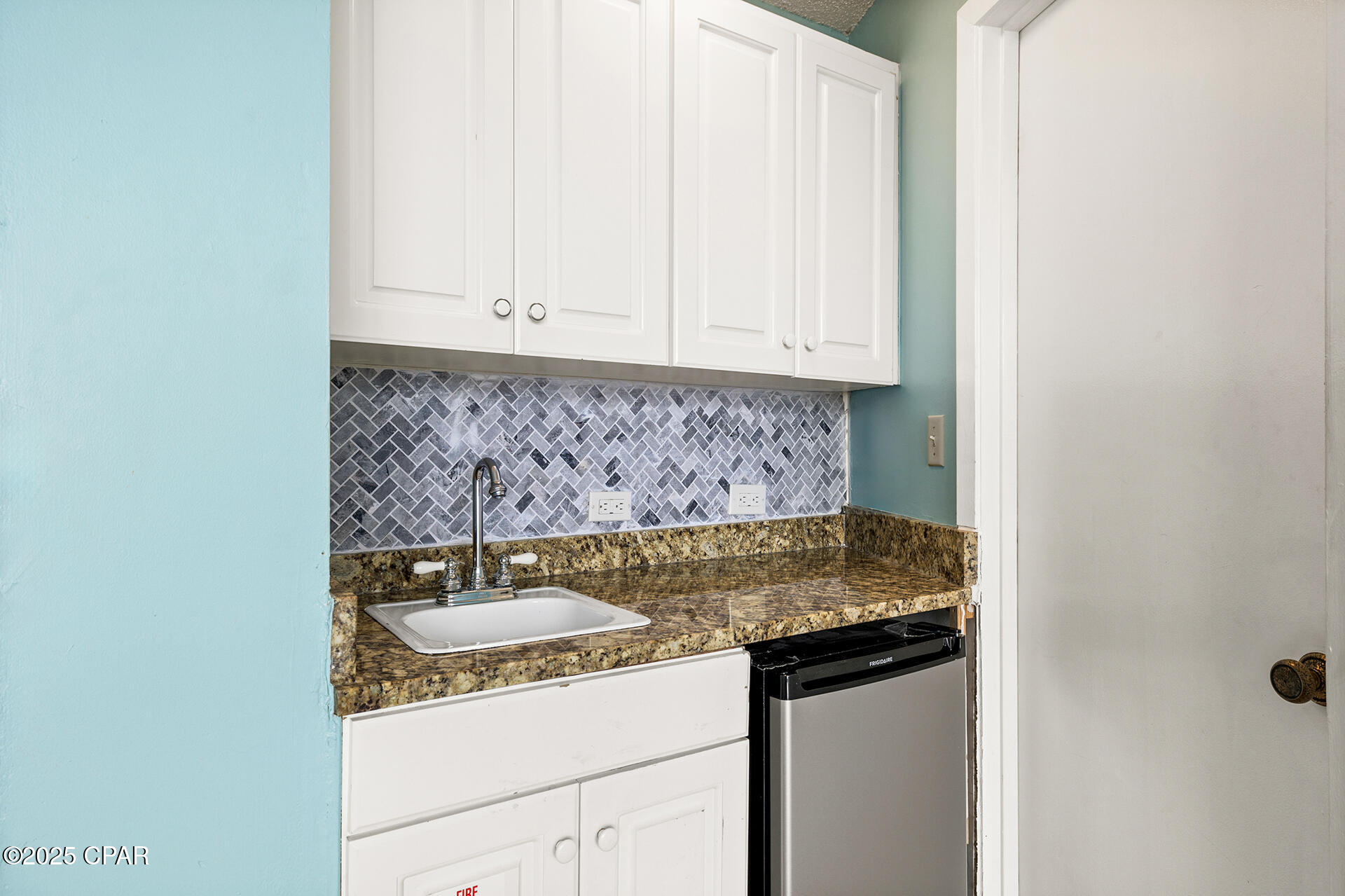 Image 19 For 11483 Front Beach Road 1208