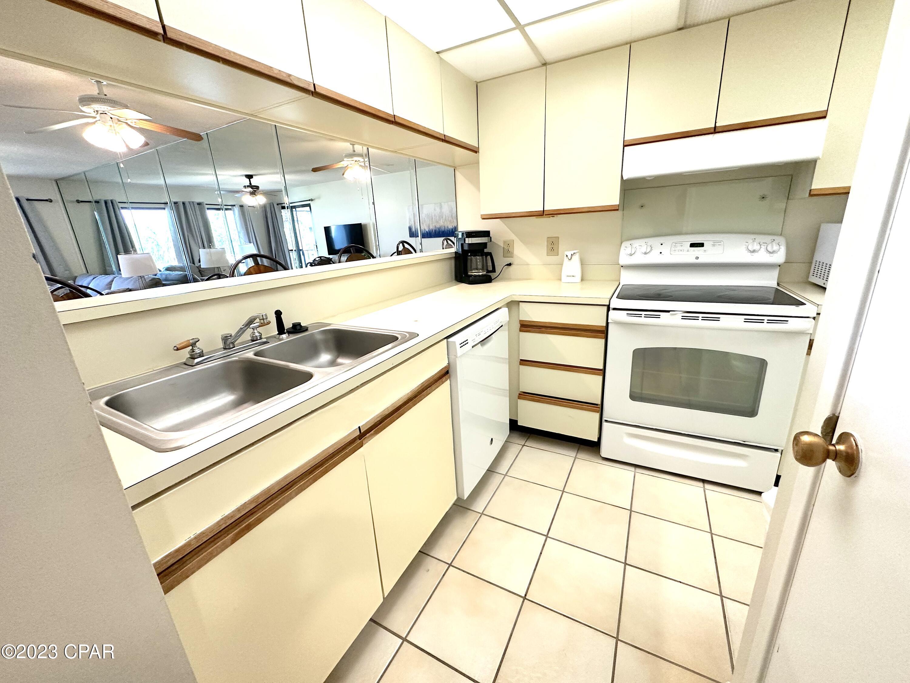 Image 4 For 520 Richard Jackson 1714 Boulevard 1714