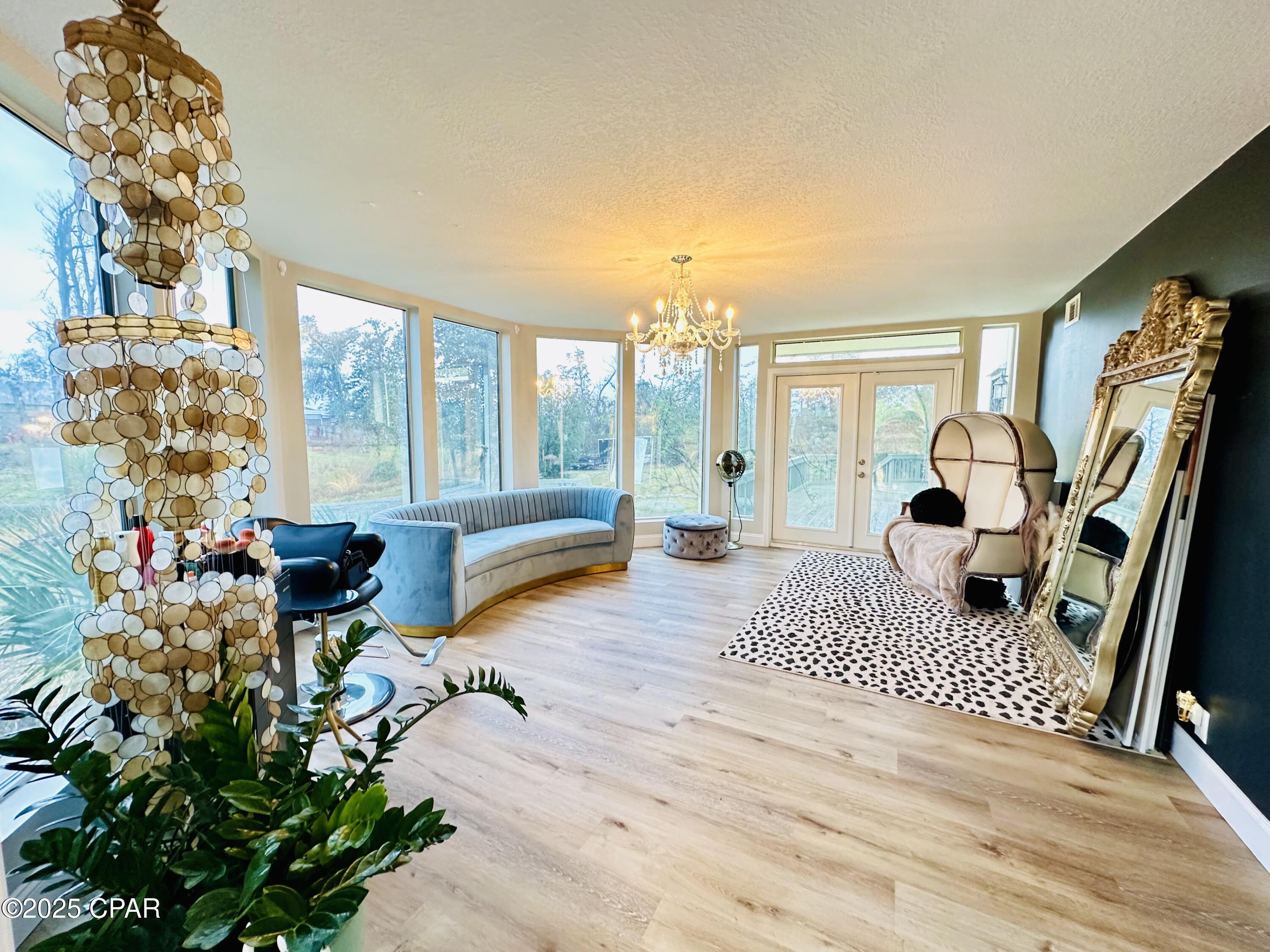 Image 22 For 818 Radcliff Avenue