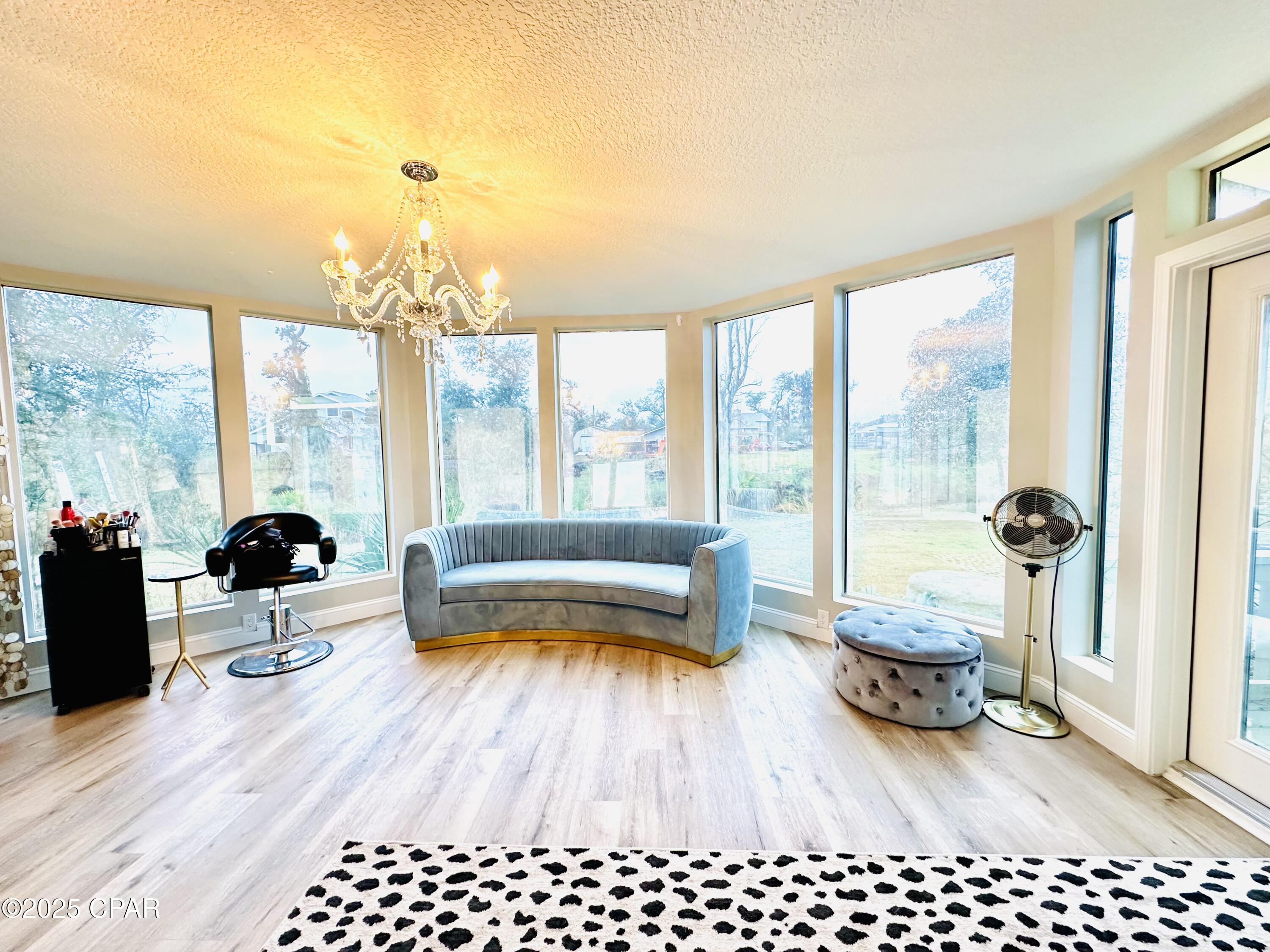 Image 24 For 818 Radcliff Avenue