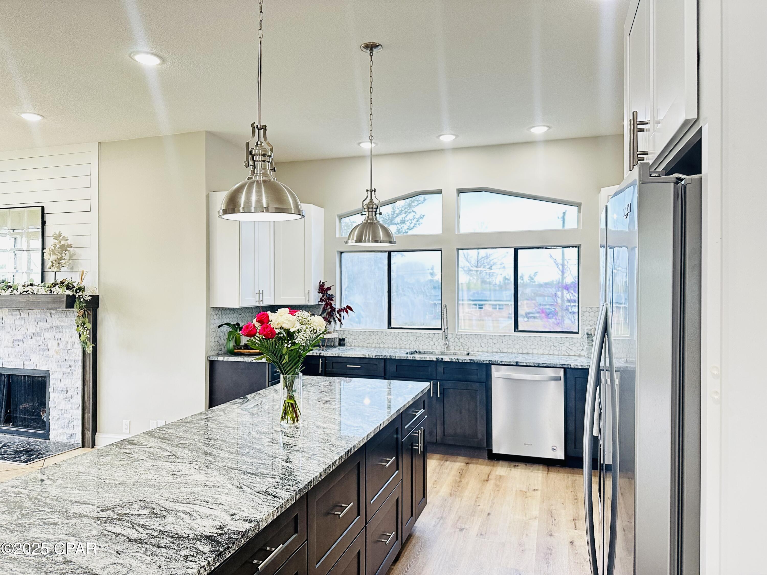 Image 8 For 818 Radcliff Avenue