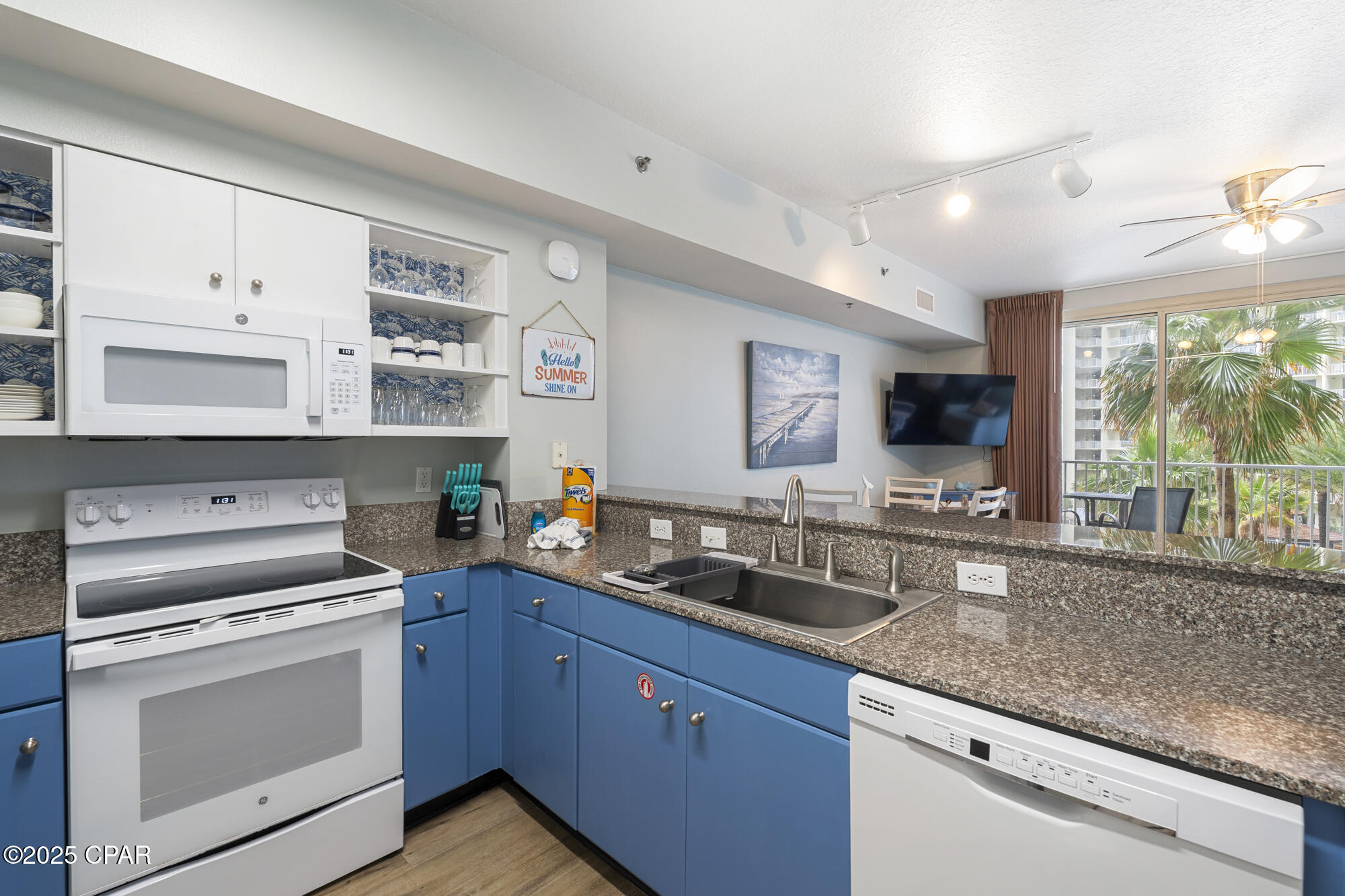 Image 16 For 9900 Thomas Drive 425