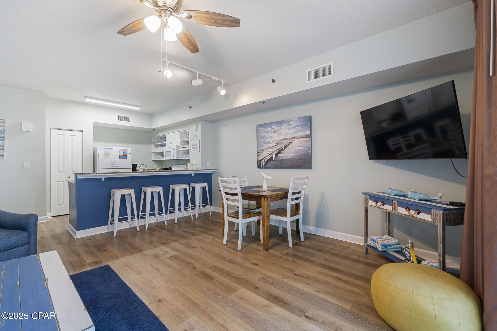 Image 4 For 9900 Thomas Drive 425