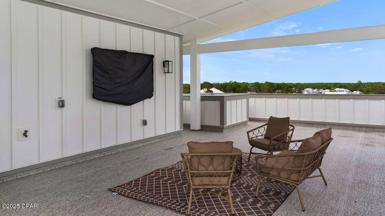 Image 43 For 28 Queen Palm Drive