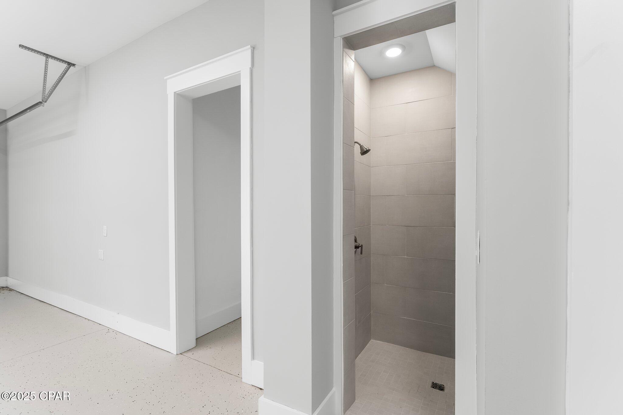 Image 55 For 28 Queen Palm Drive