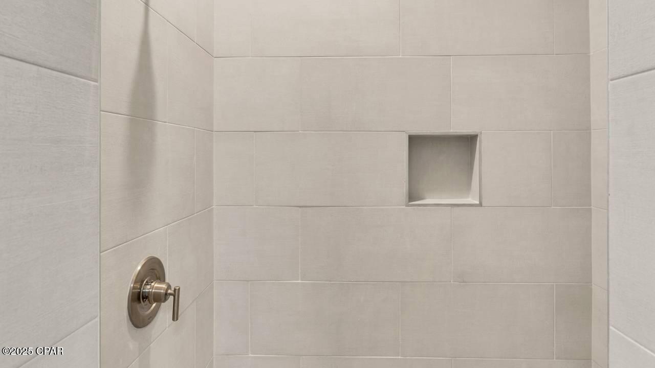 Image 56 For 28 Queen Palm Drive