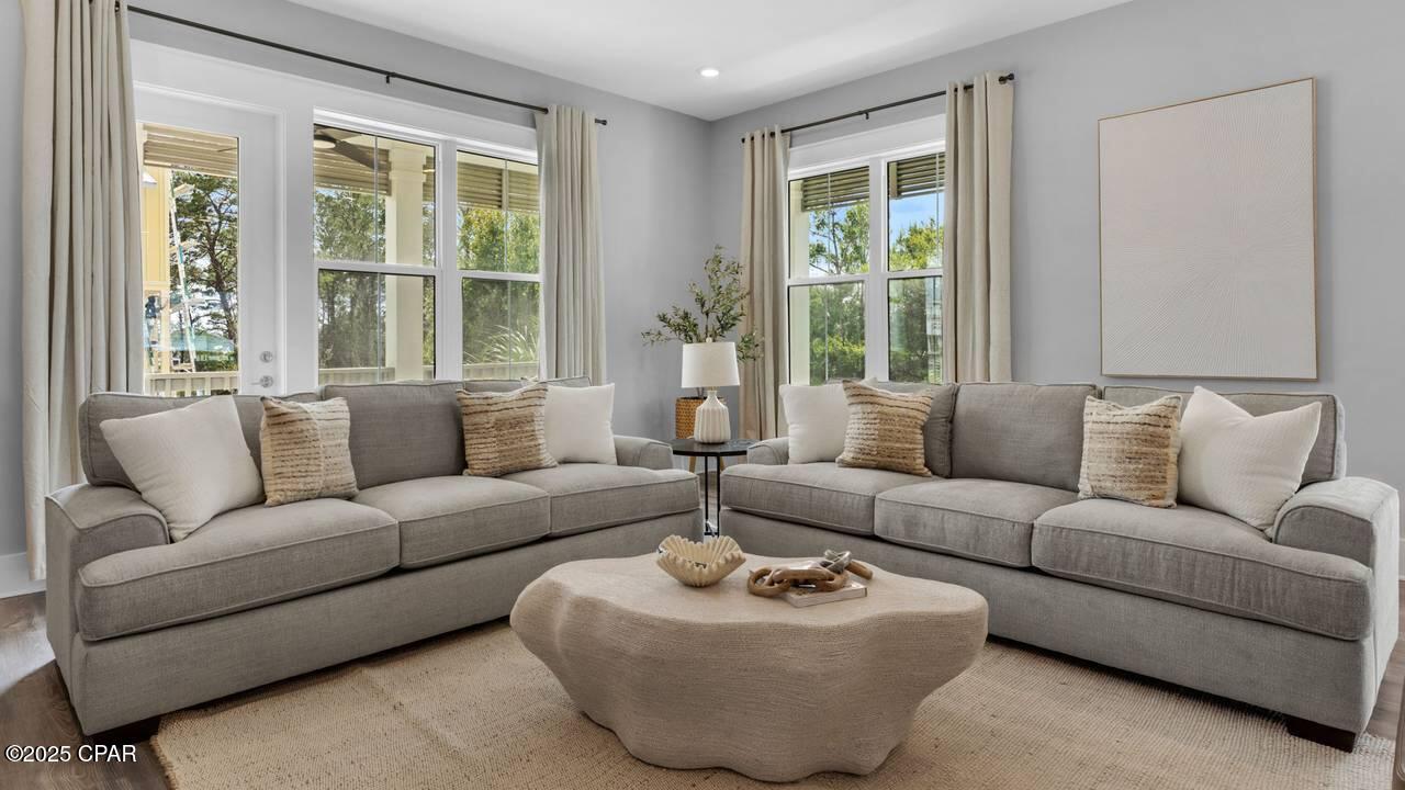 Image 6 For 28 Queen Palm Drive