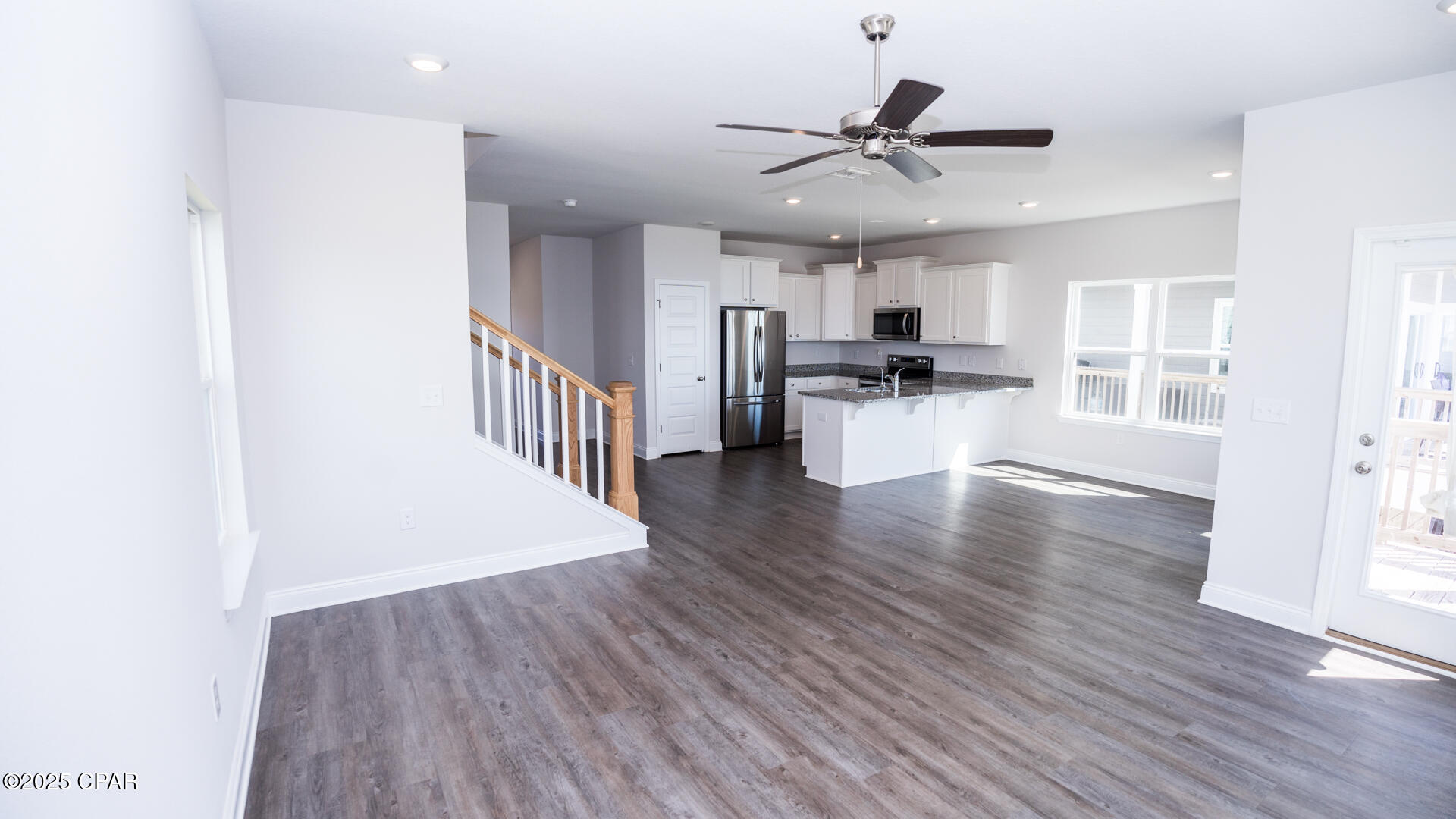 Image 11 For 140 Carriage Road