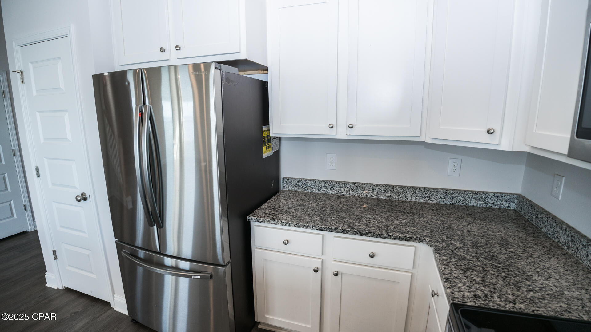 Image 16 For 140 Carriage Road