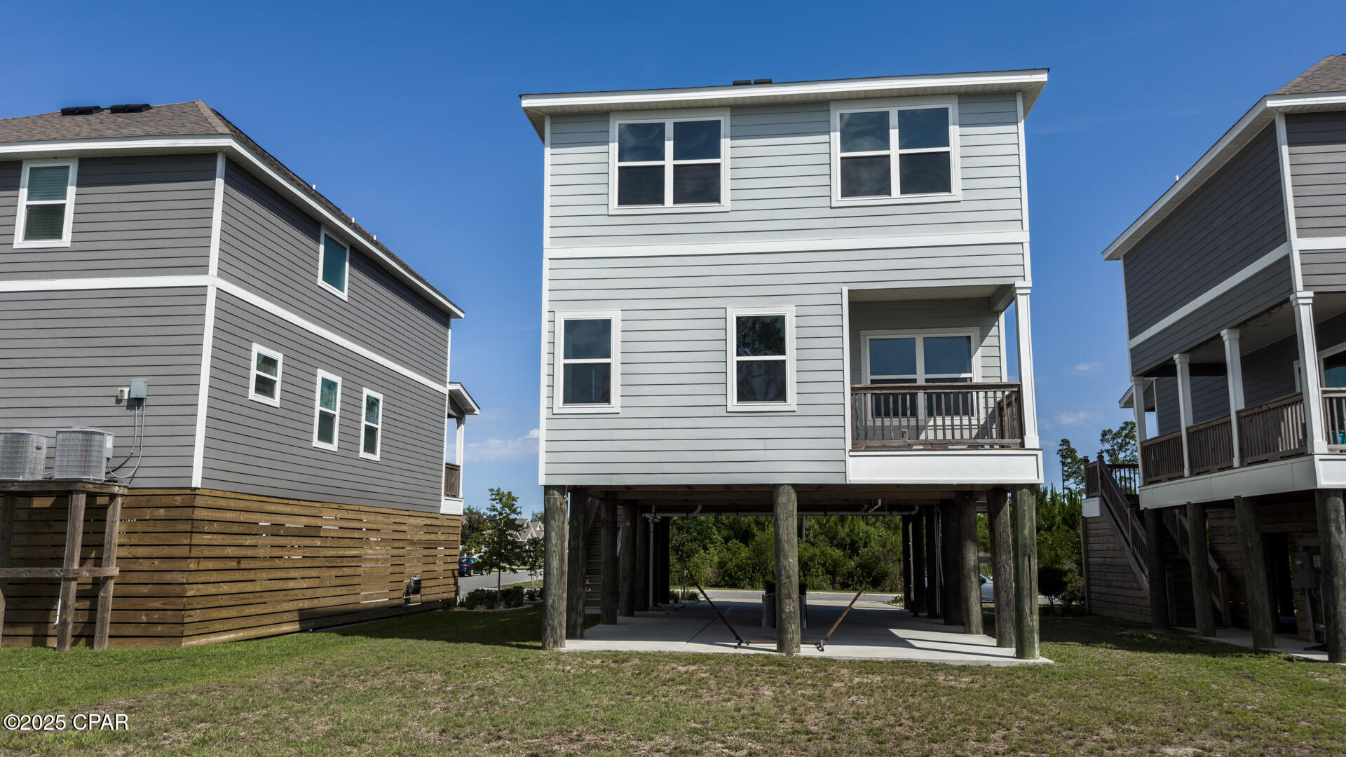 Image 2 For 140 Carriage Road