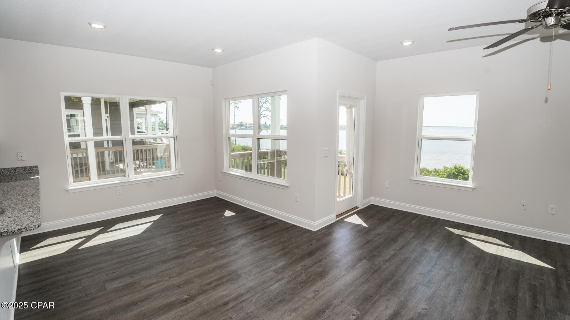 Image 20 For 140 Carriage Road