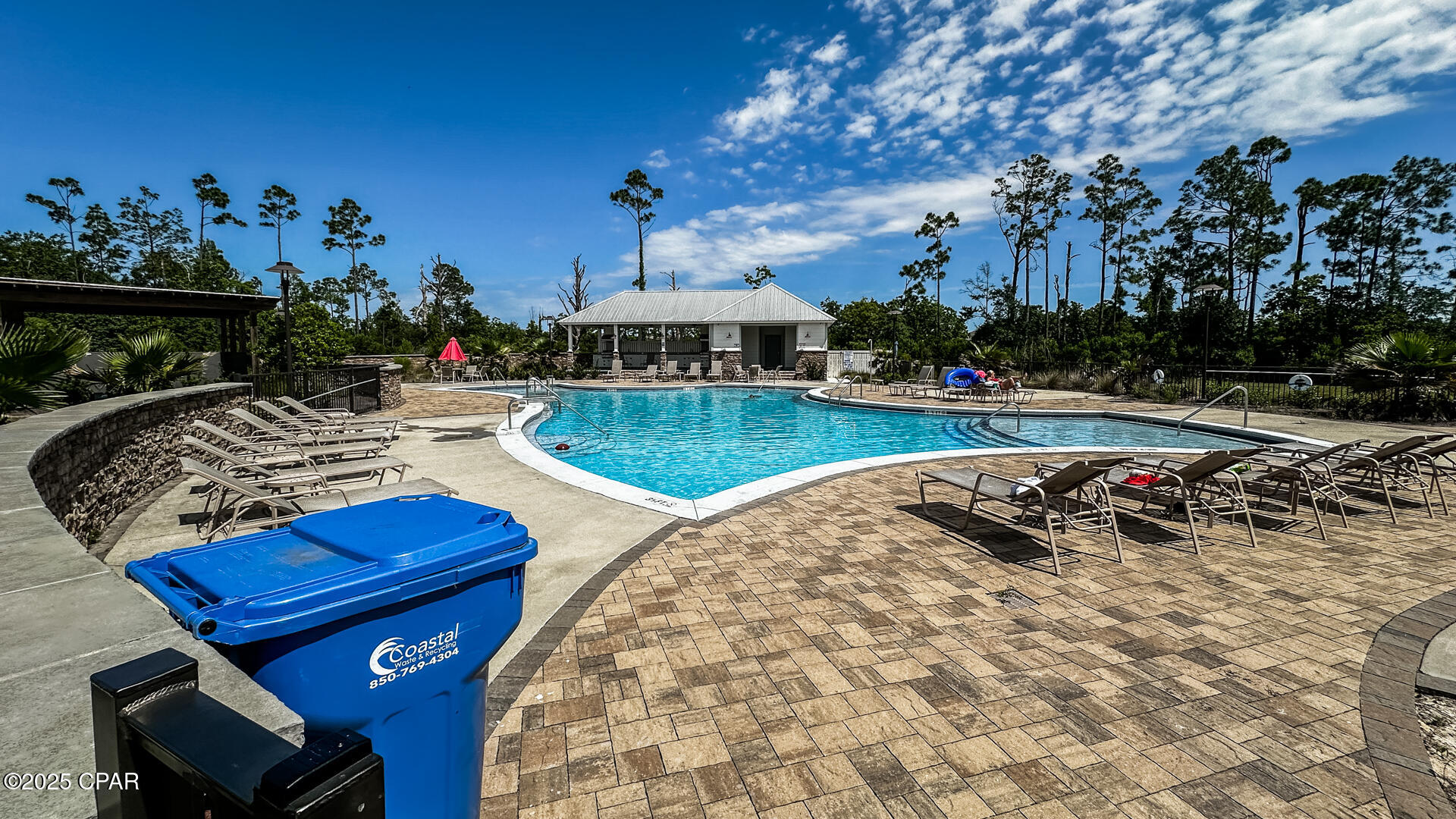 Image 4 For 140 Carriage Road