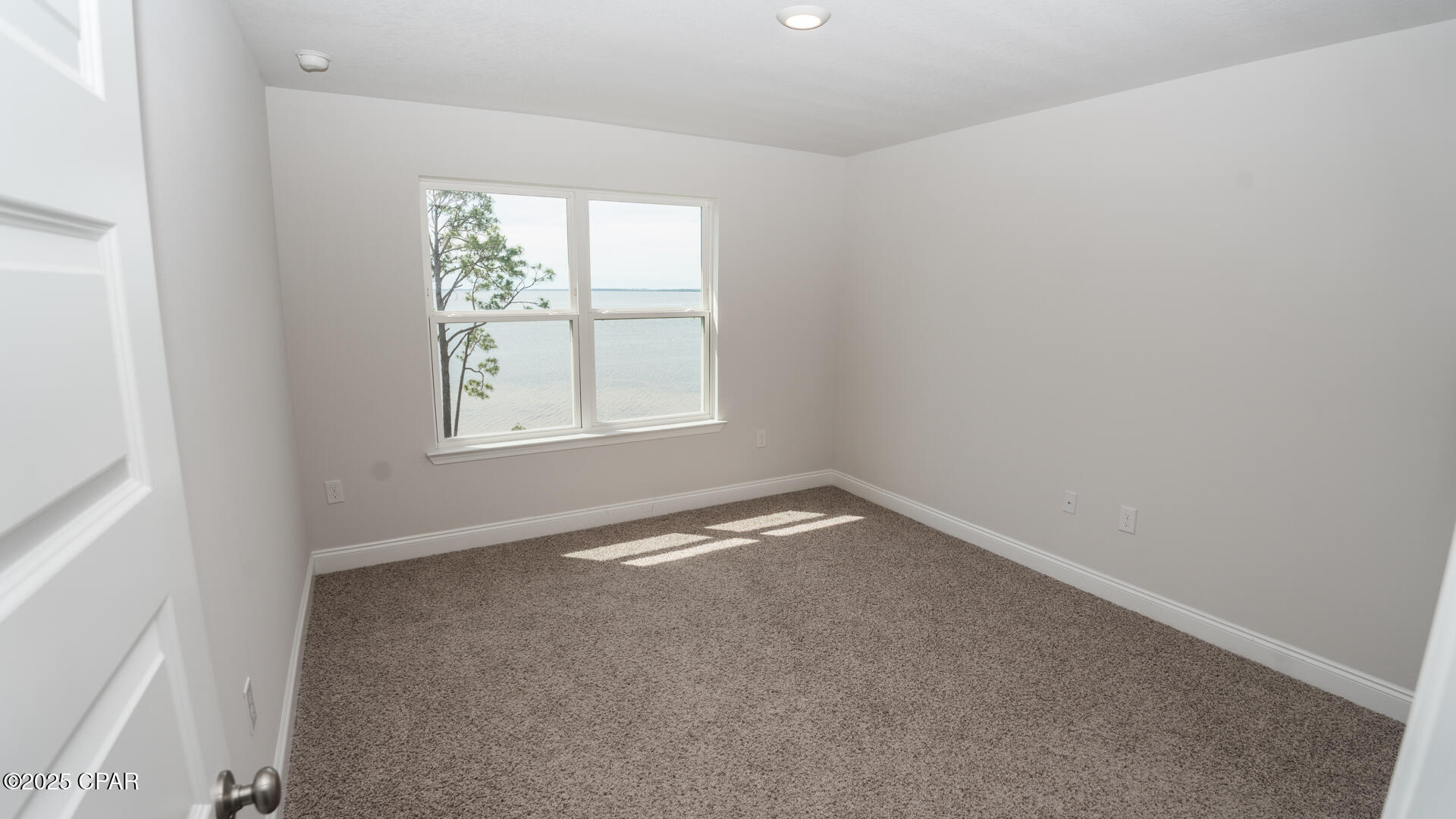 Image 48 For 140 Carriage Road