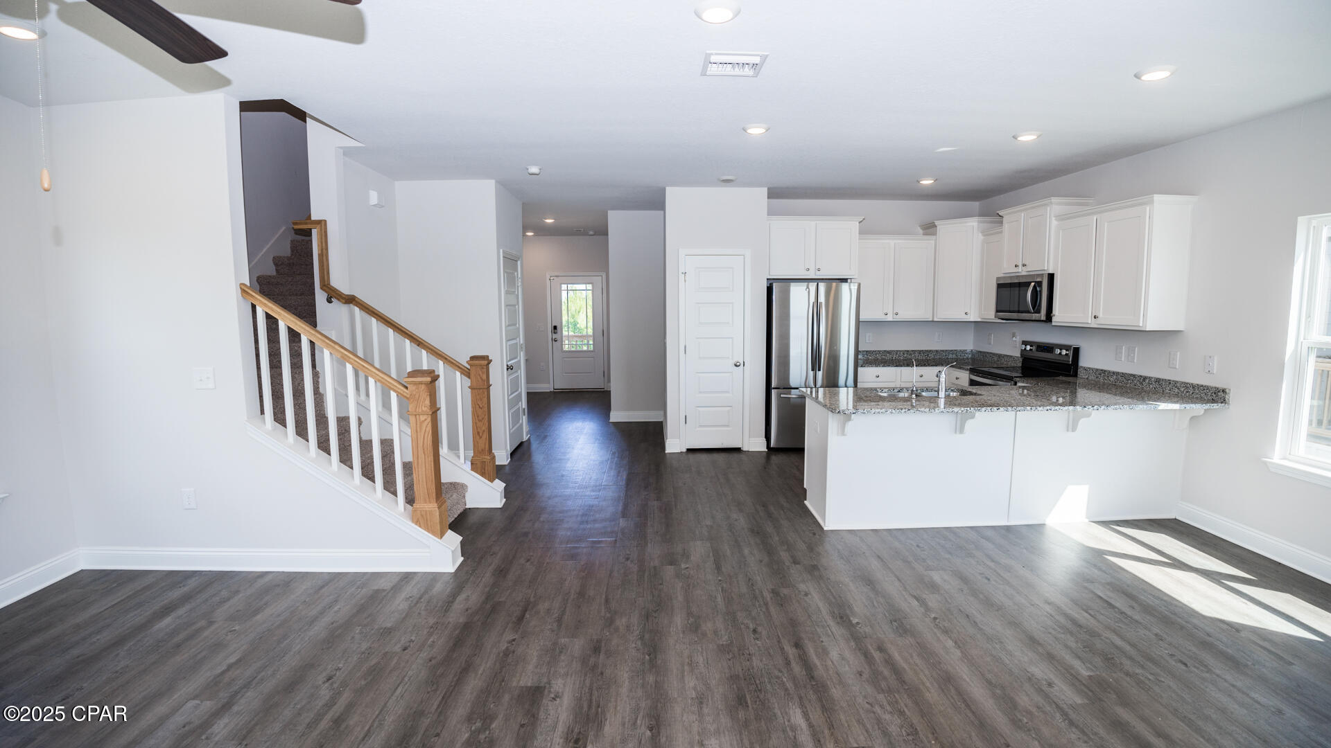 Image 5 For 140 Carriage Road