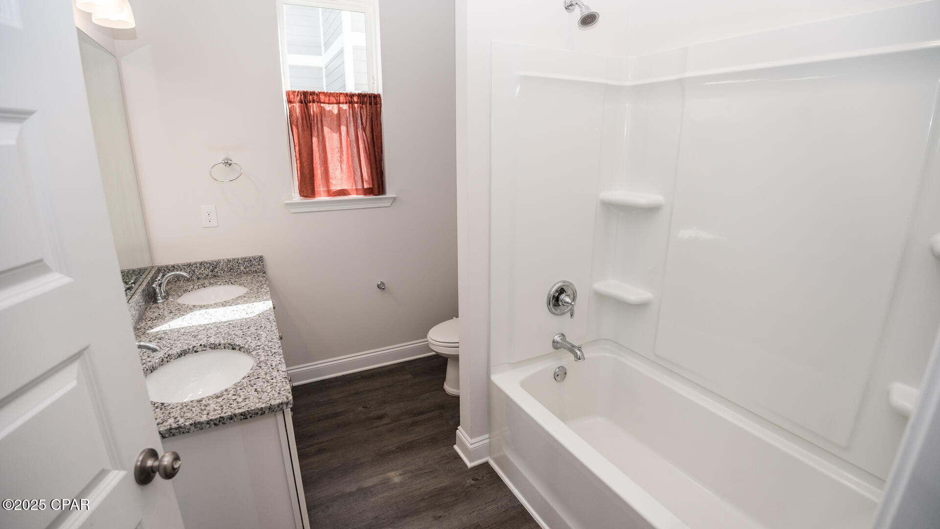 Image 58 For 140 Carriage Road