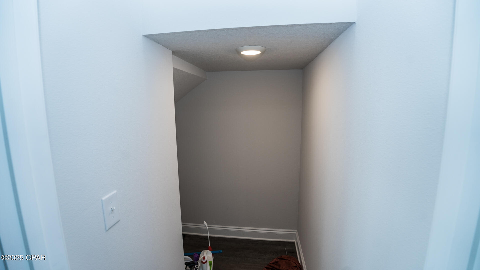 Image 61 For 140 Carriage Road